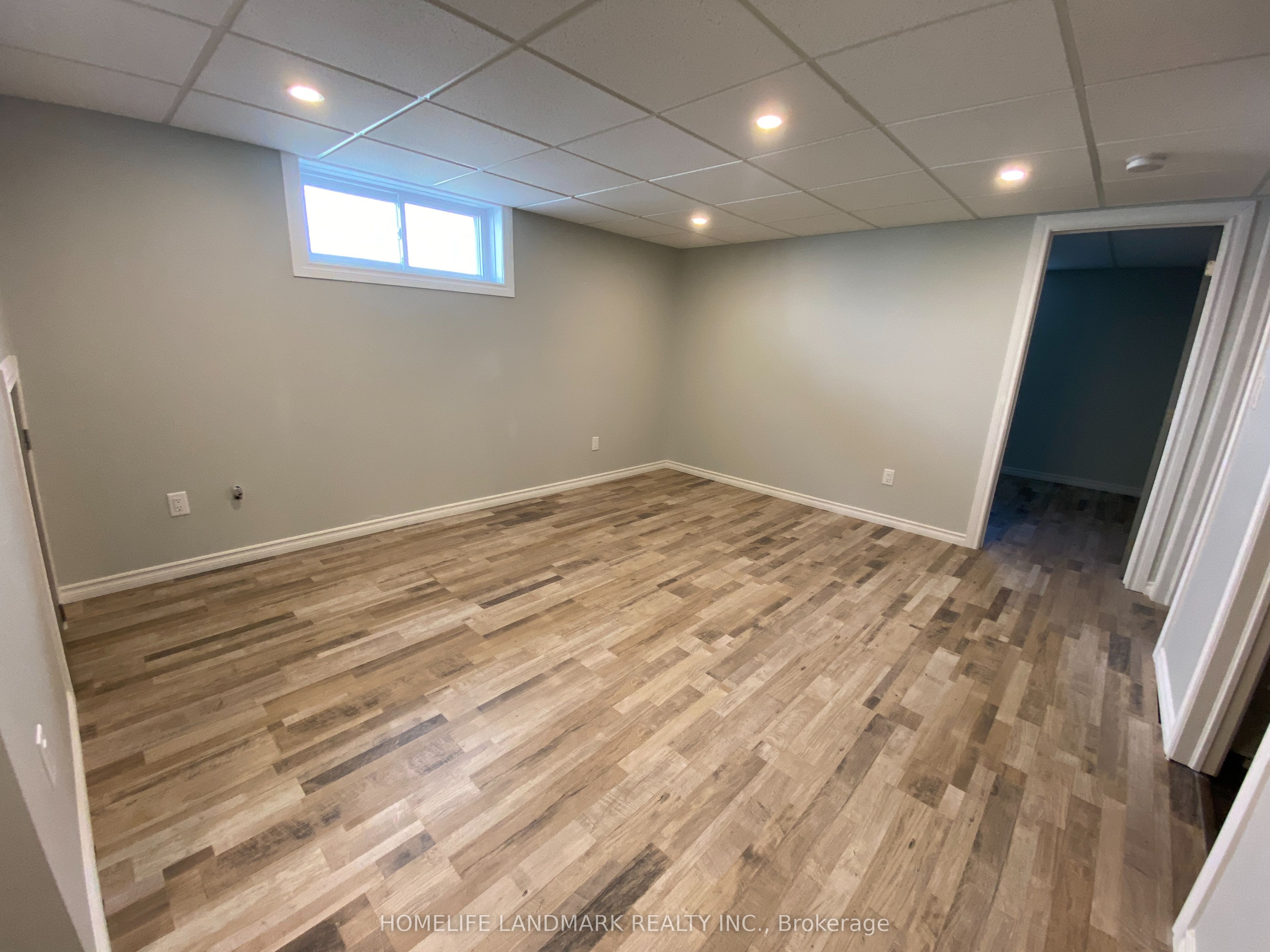 11 Pindar Crescent Lower, Toronto, ON M2J 3L3 photo 4