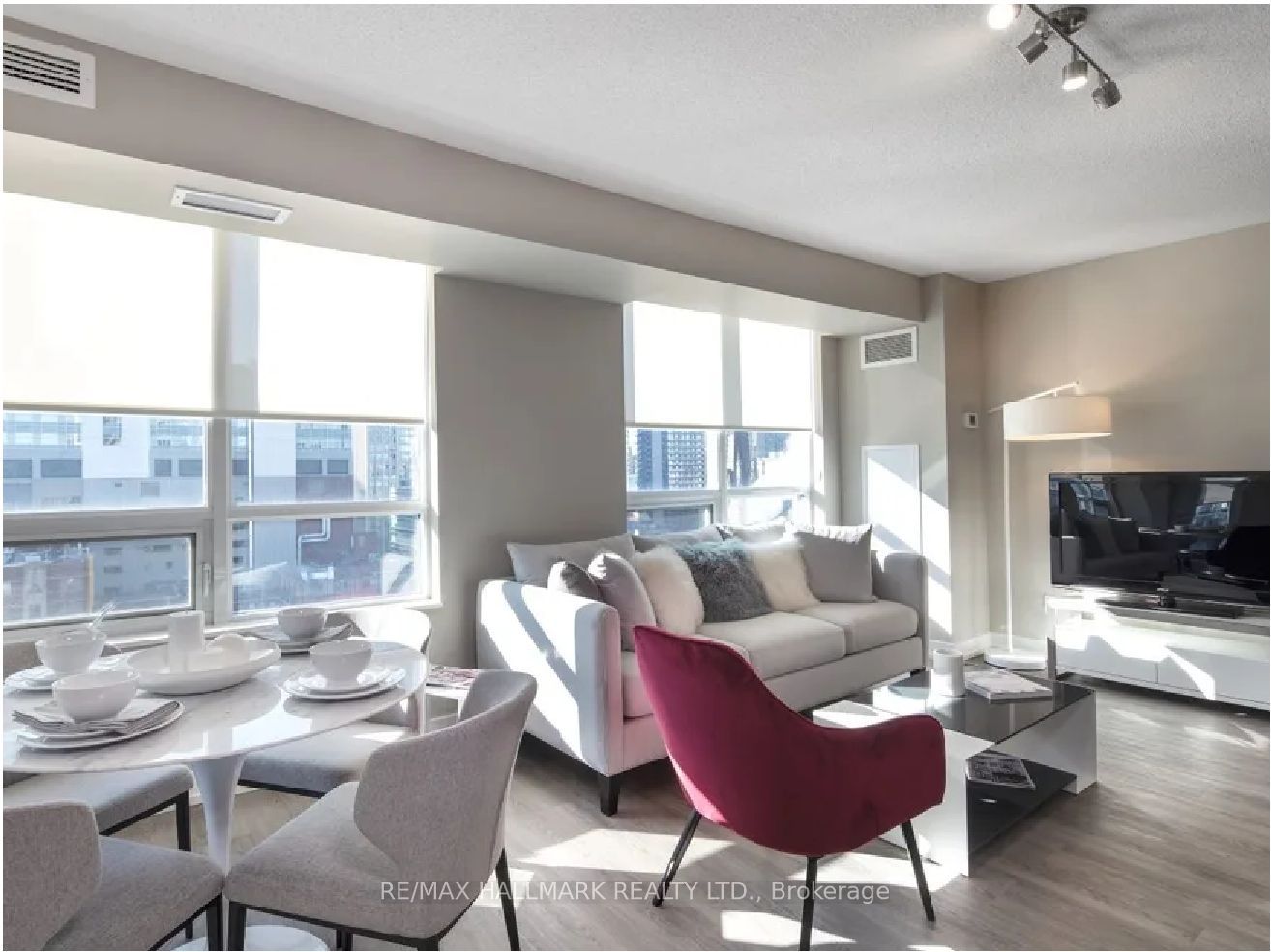 167 Church Street 618, Toronto, ON M5B 1Y6 photo 3