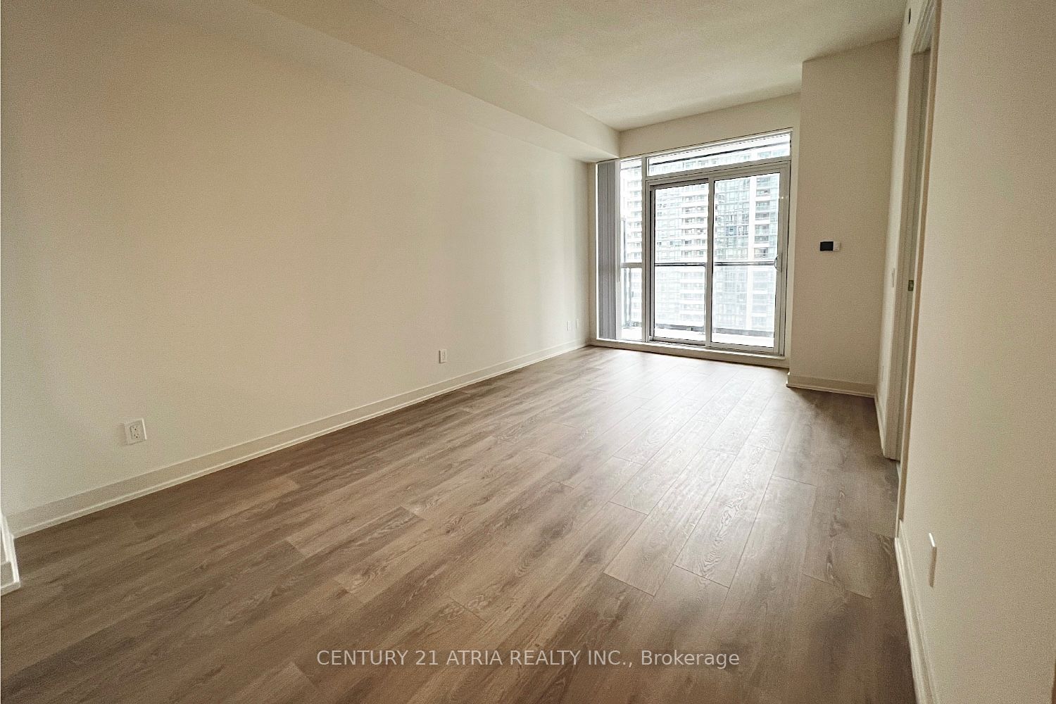 4955 Yonge Street 802, Toronto, ON M2N 0L8 photo 3