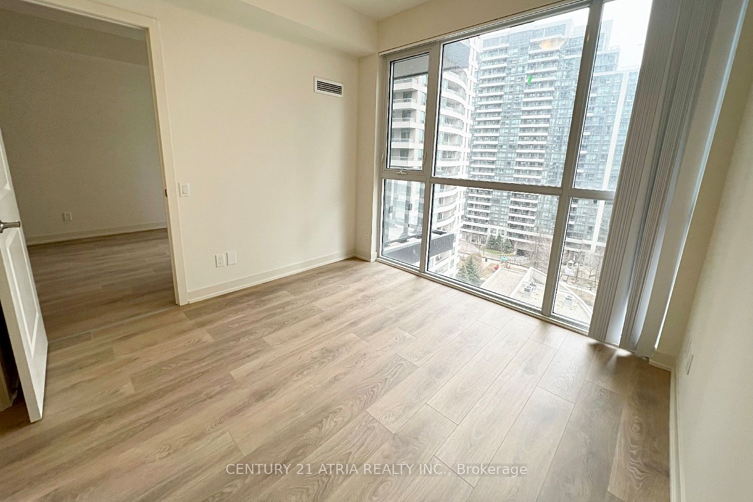 4955 Yonge Street 802, Toronto, ON M2N 0L8 photo 5