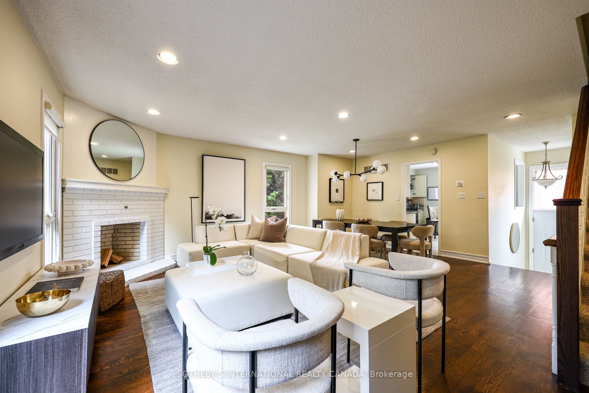 70 Sylvan Valley Way, Toronto, ON M5M 4M3