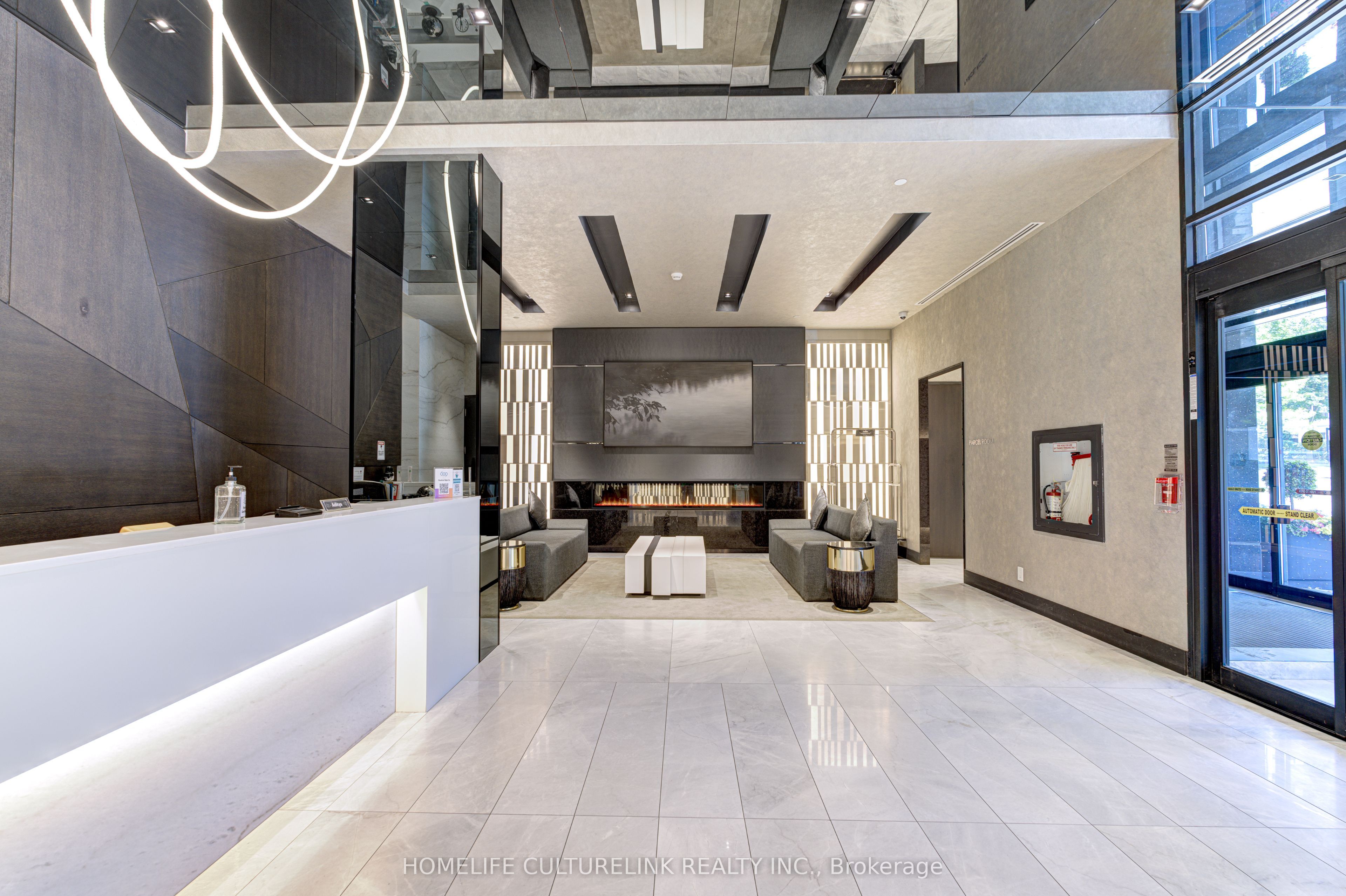 609 Avenue Road 1704, Toronto, ON M4V 0B1 photo 3