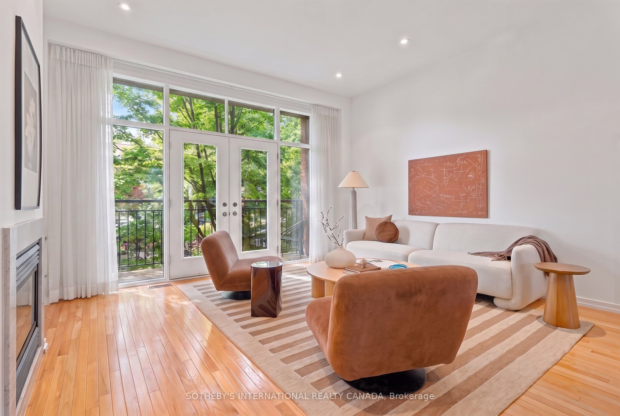 2 Sibelius Lane, Toronto, ON M5R 3V8 photo 4