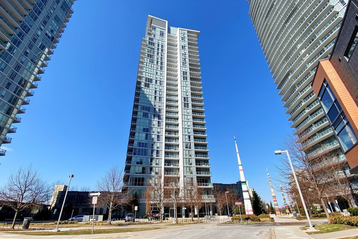 66 Forest Manor Drive PS 011, Toronto, ON M2J 0B7