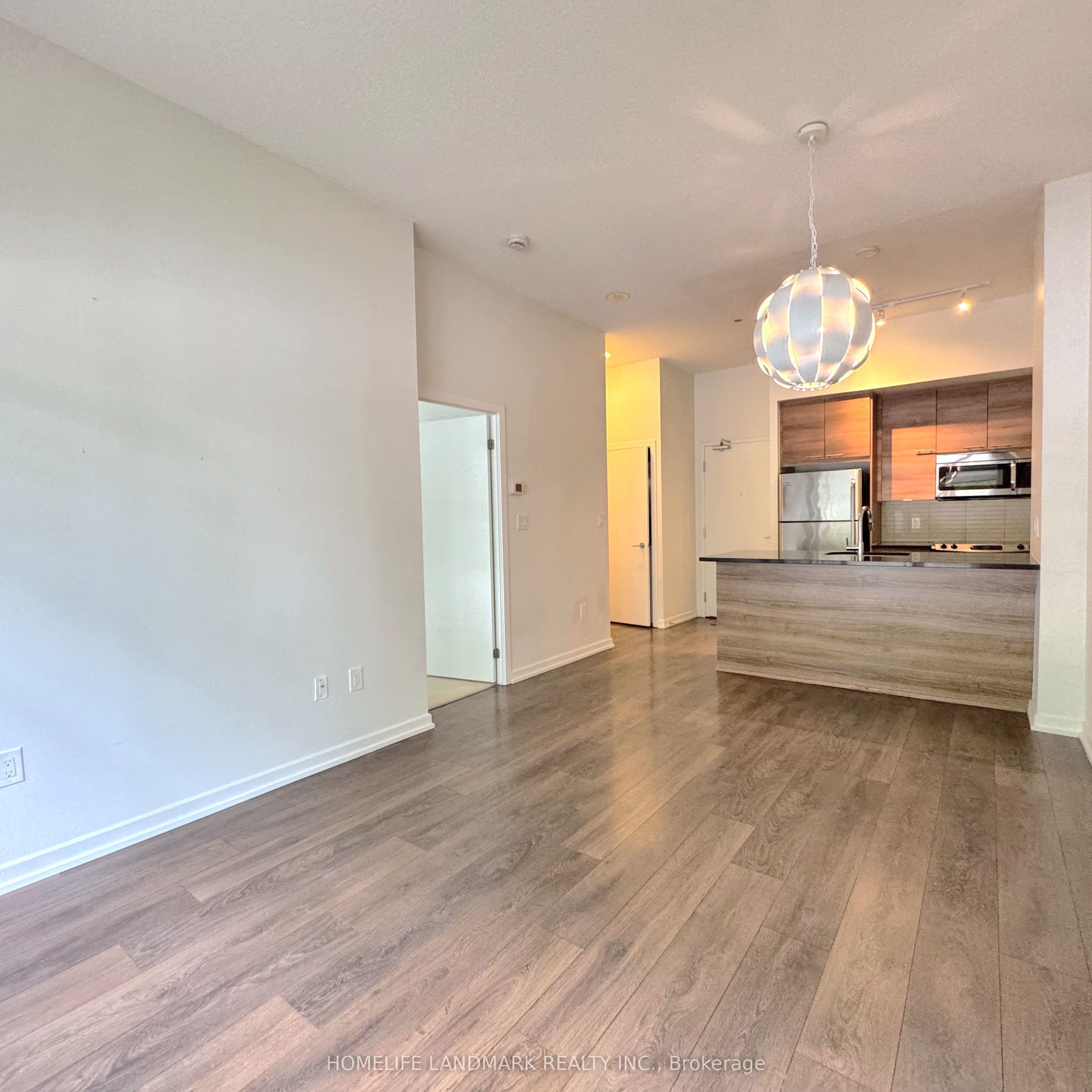 66 Forest Manor Drive PS 011, Toronto, ON M2J 0B7 photo 2