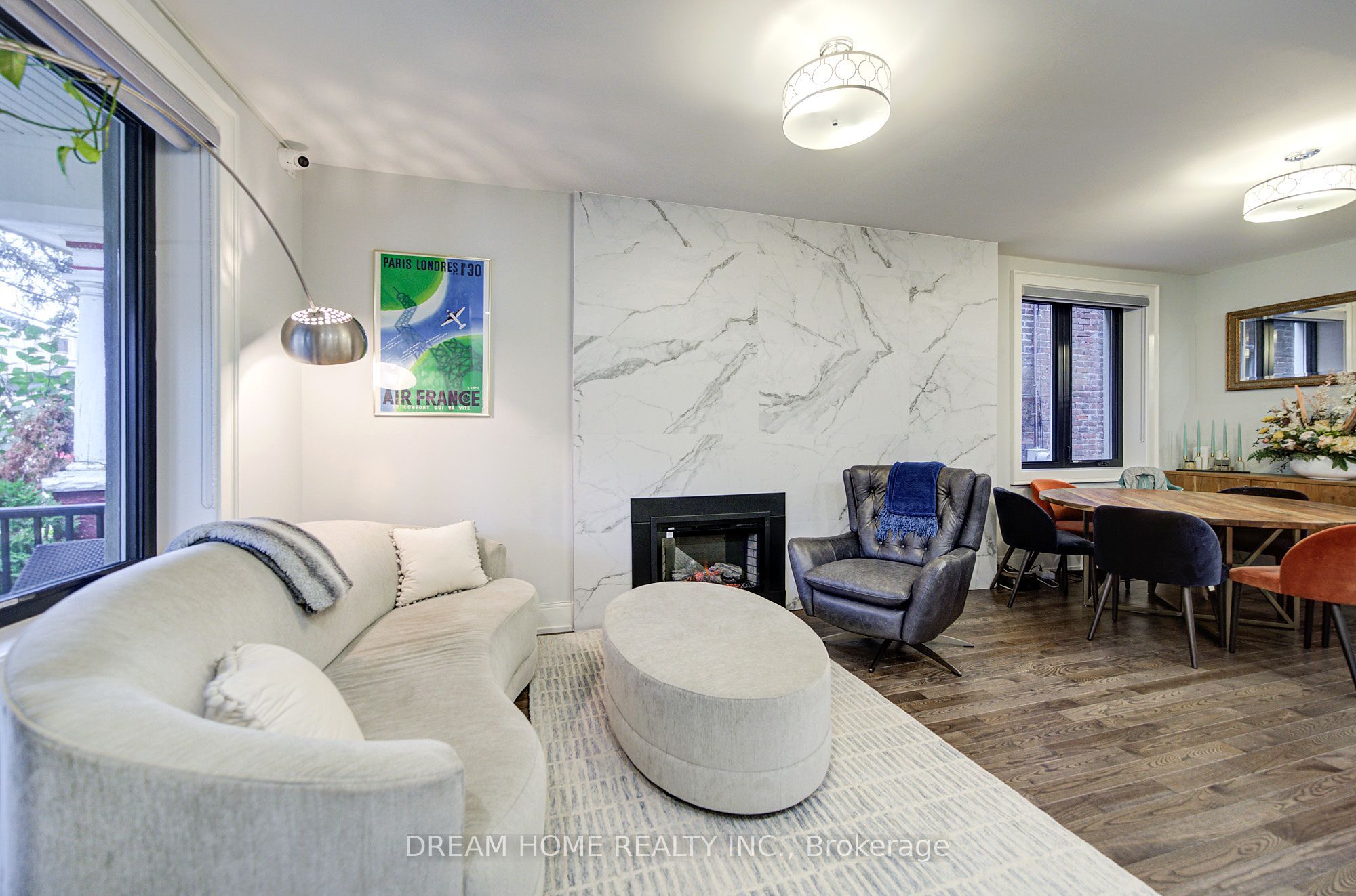 737 Shaw Street, Toronto, ON M6G 3L8 photo 3