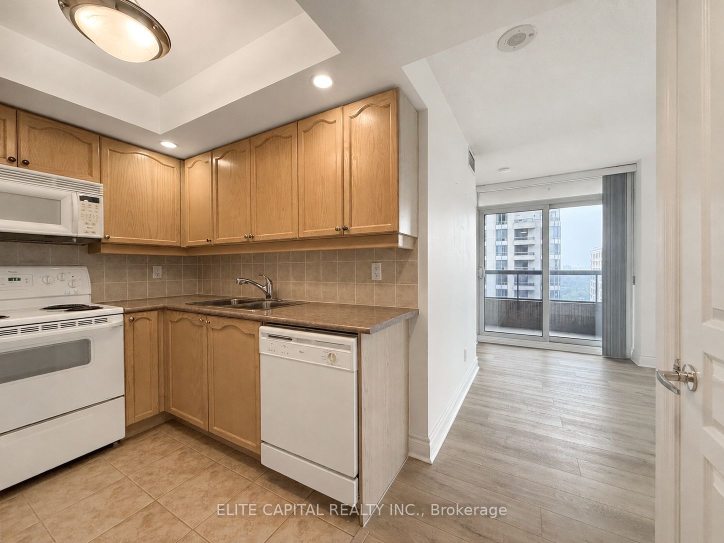 15 Northtown Way 2018, Toronto, ON M2N 7L4 photo 5