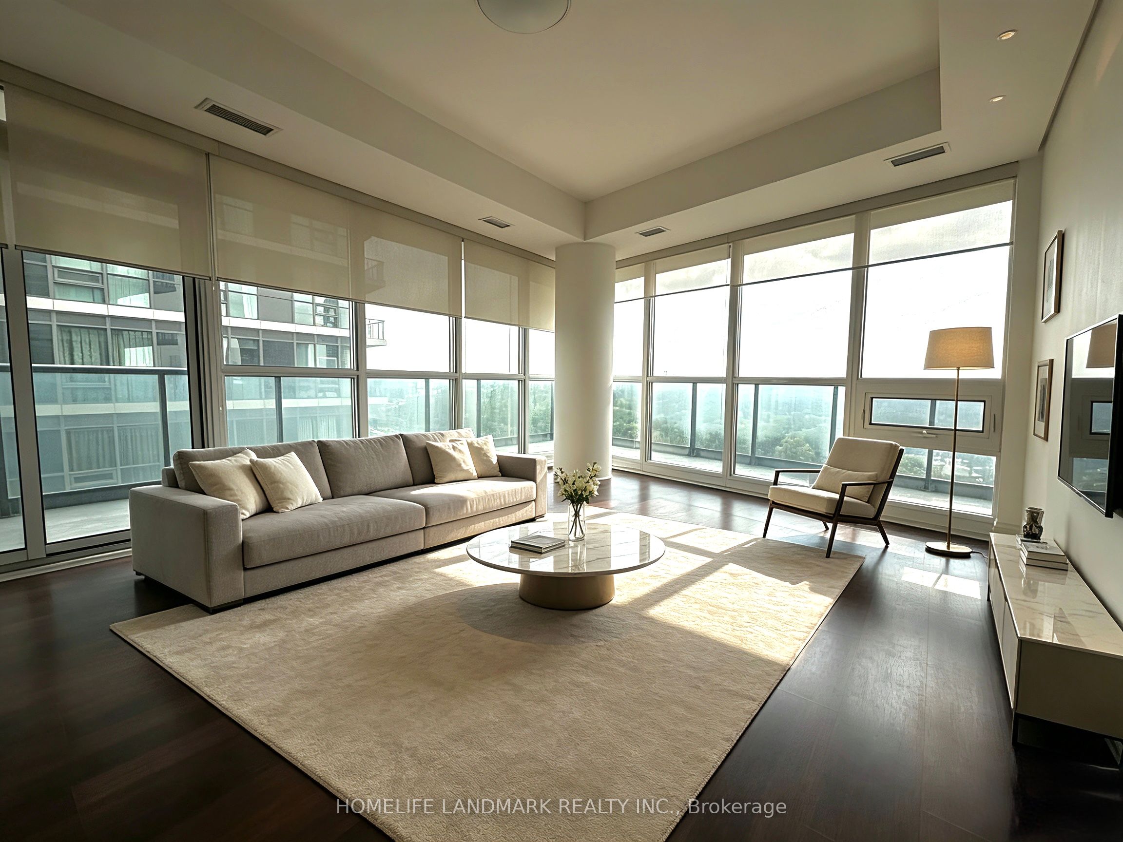 35 Brian Peck Crescent 901, Toronto, ON M4G 0A5 photo 4