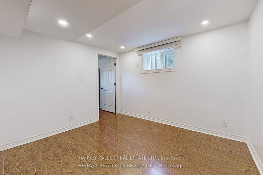 142 Combe Avenue Lower, Toronto, ON M3H 4K1 photo 5