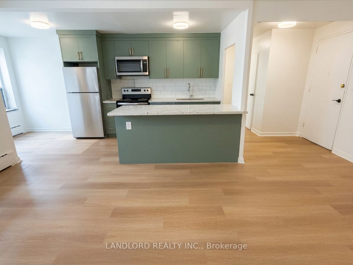 420 Eglinton Avenue E 204, Toronto, ON M4P 1L8 photo 2