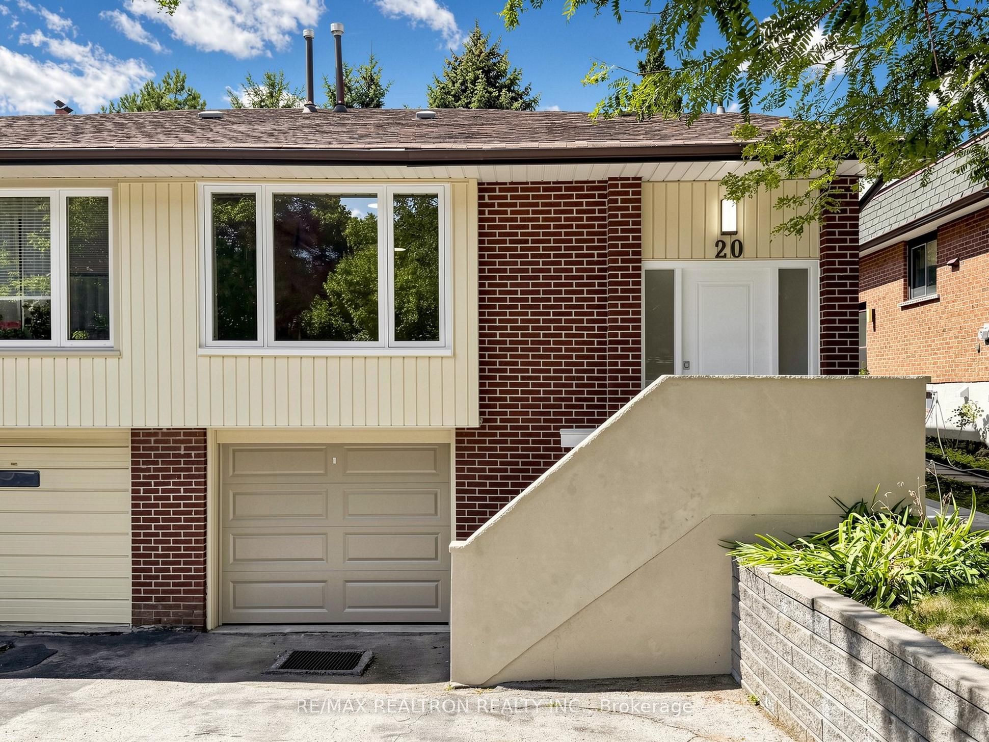 20 Harnworth Drive, Toronto, ON M2H 3C2 photo 2