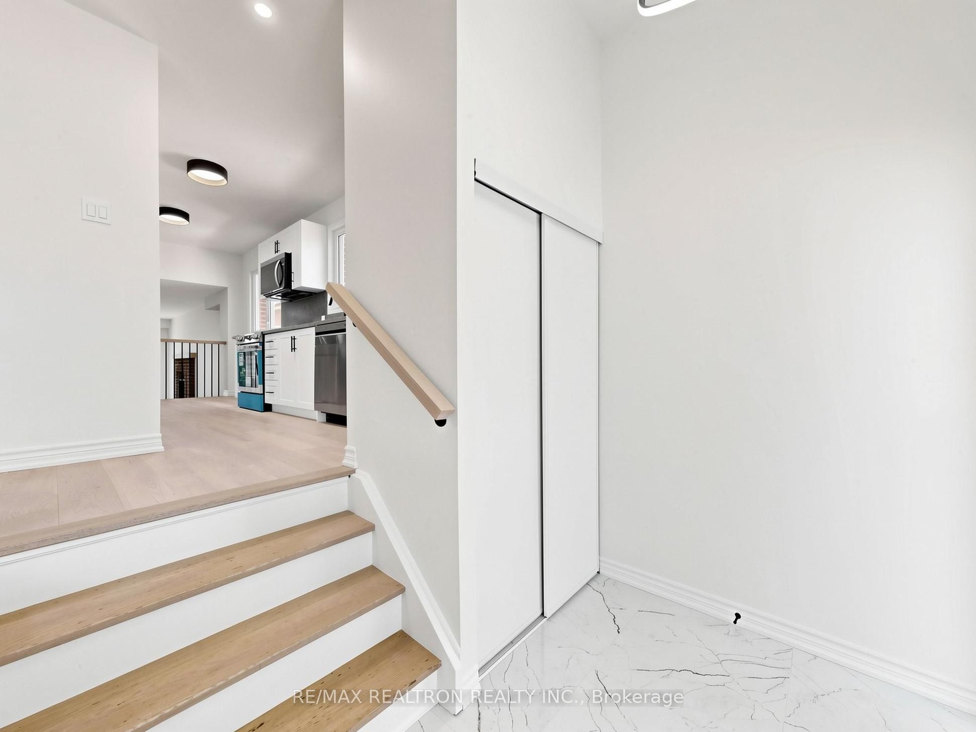 20 Harnworth Drive, Toronto, ON M2H 3C2 photo 3