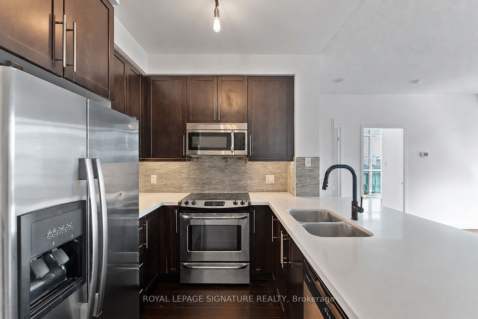 1171 Queen Street W 904, Toronto, ON M6J 0A5 photo 4