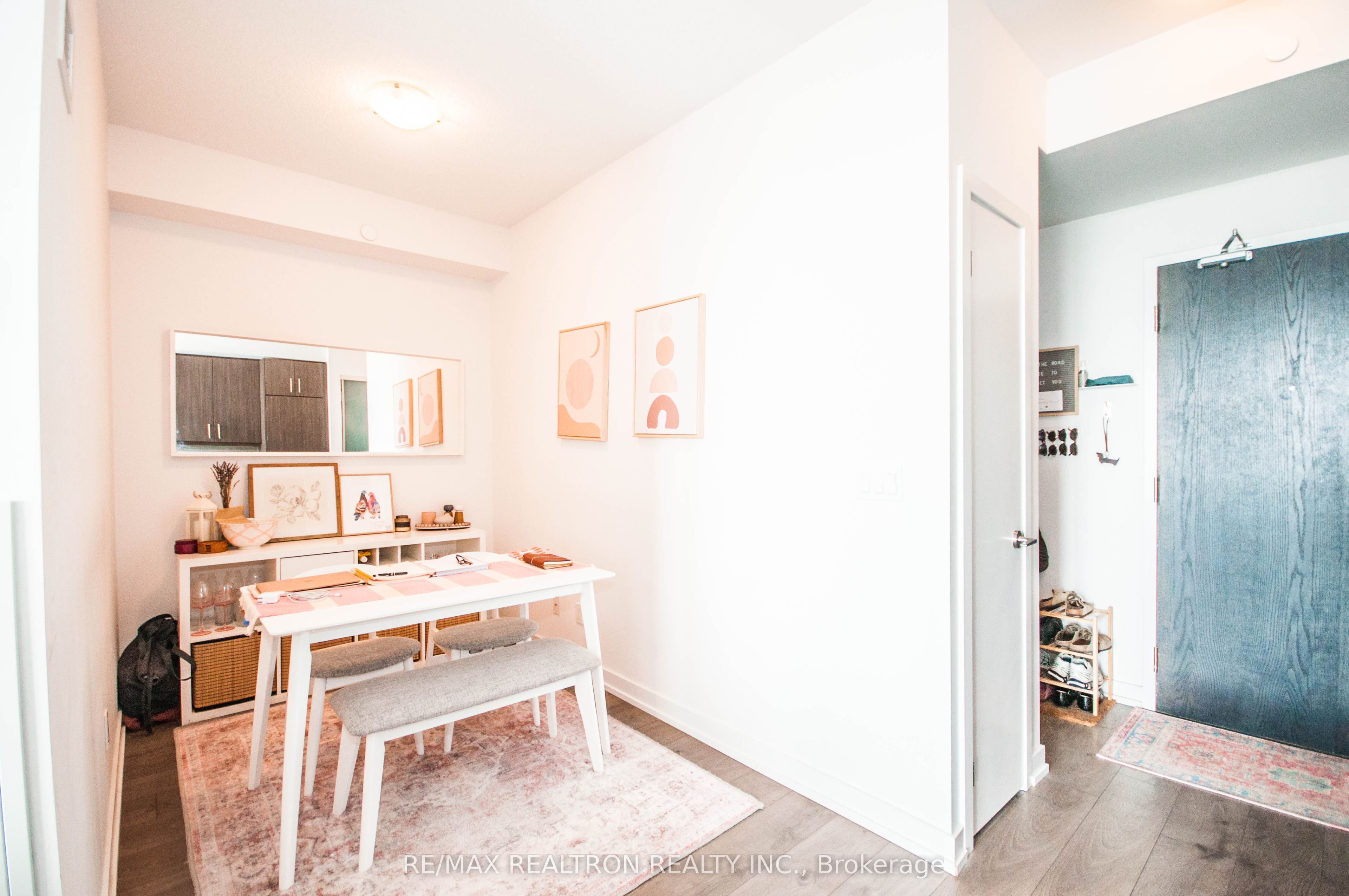 297 College Street 1211, Toronto, ON M5T 1S2 photo 5