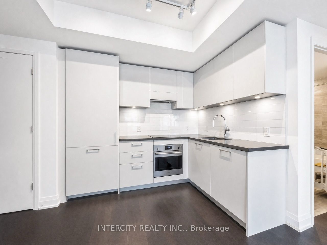 33 Frederick Todd Way E 1307, Toronto, ON M4G 0C9 photo 5