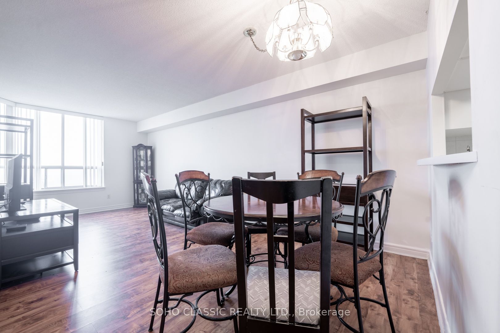 1700 Eglinton Avenue E 809, Toronto, ON M4A 2X4 photo 3