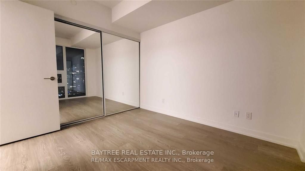 19 Western Battery Road 1612, Toronto, ON M6K 3S4 photo 5