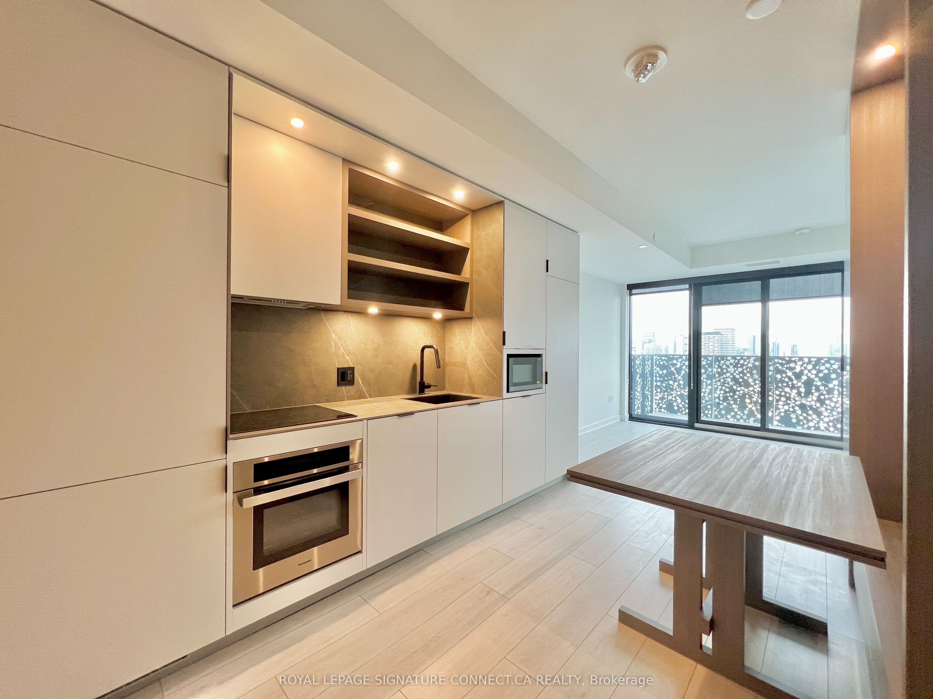 55 Charles Street E 2605, Toronto, ON M4Y 1S9