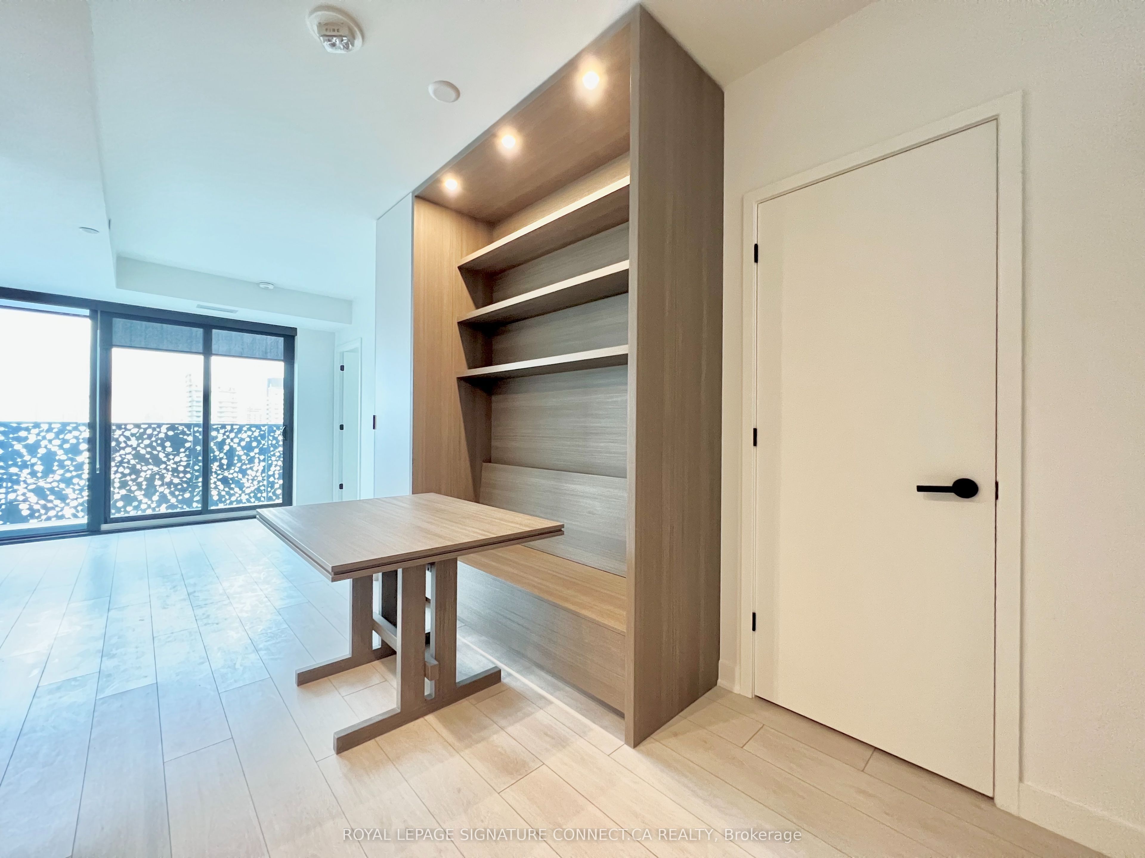 55 Charles Street E 2605, Toronto, ON M4Y 1S9 photo 4