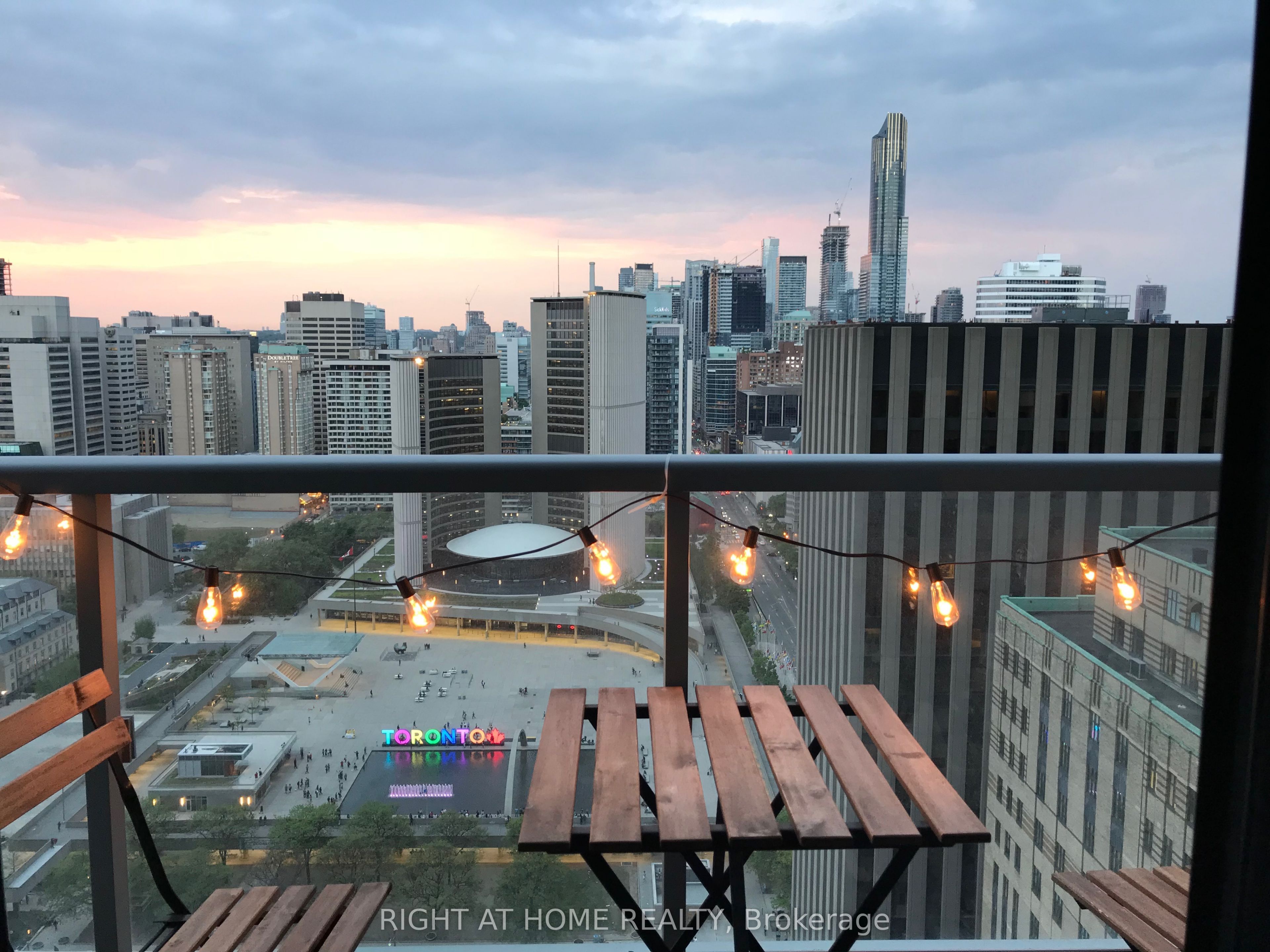 70 Temperance Street 3015, Toronto, ON M5H 4E8 photo 3
