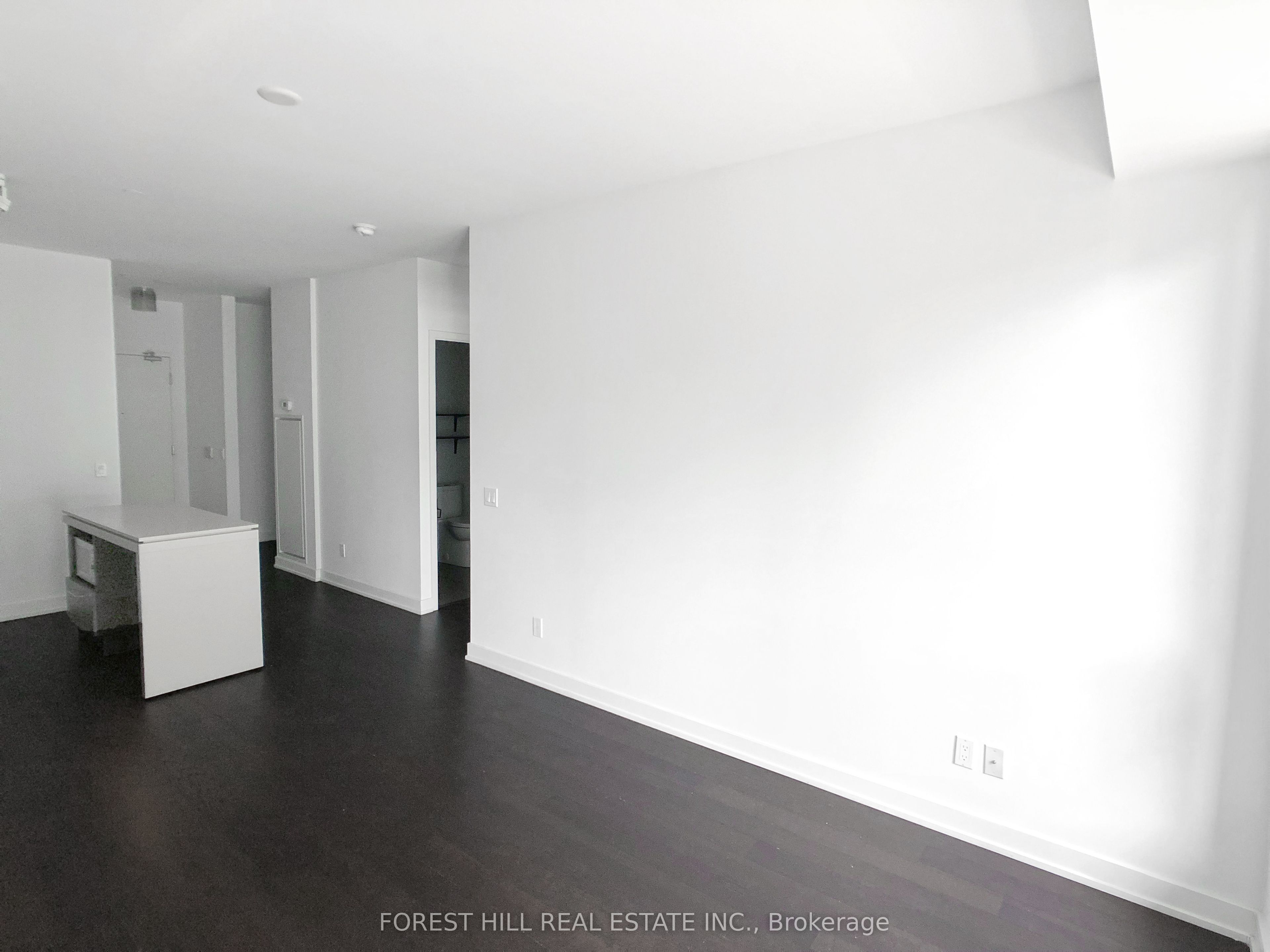 1030 King Street W 440, Toronto, ON M6K 0B4 photo 5