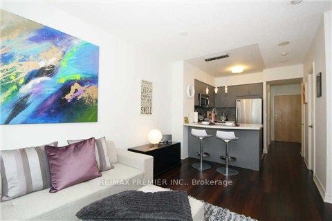 8 Scollard Street S 605, Toronto, ON M5R 1M2 photo 4