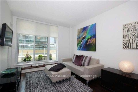 8 Scollard Street S 605, Toronto, ON M5R 1M2 photo 5