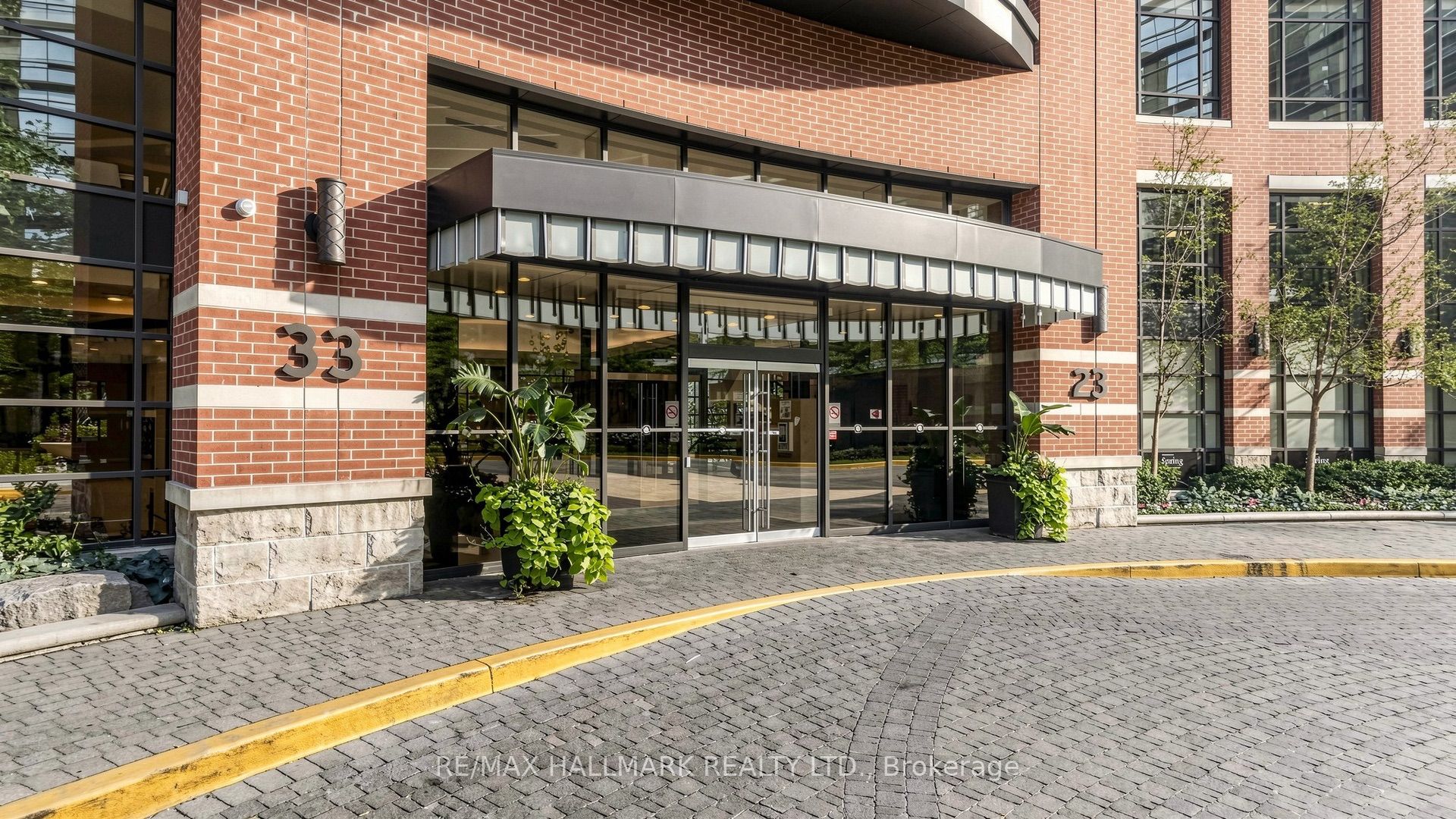 33 Sheppard Avenue 2905, Toronto, ON M2N 7K1 photo 2