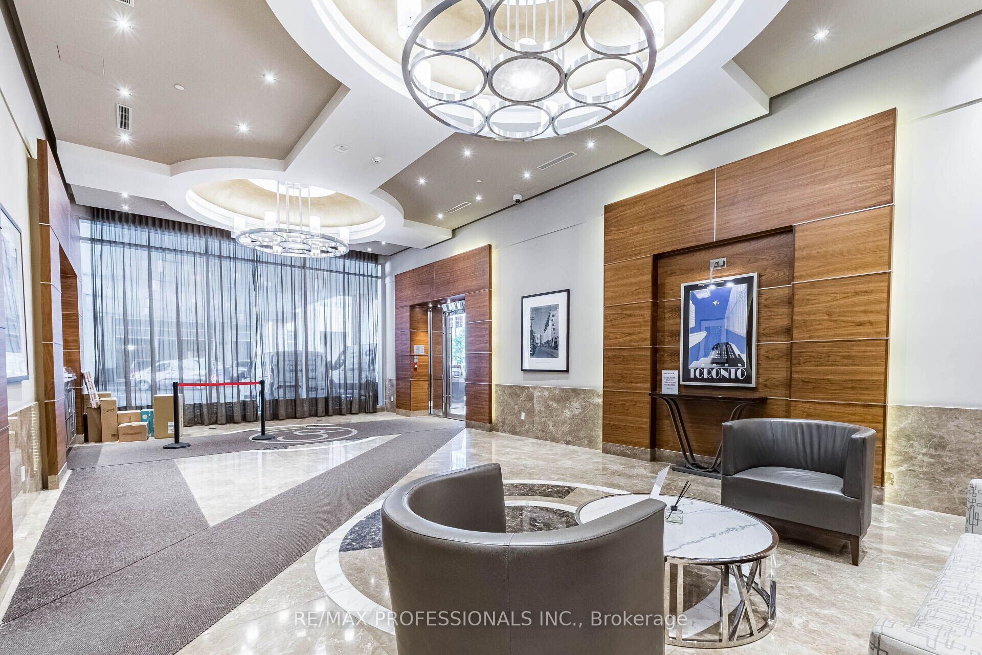 763 Bay Street 3015, Toronto, ON M5G 2R3 photo 2