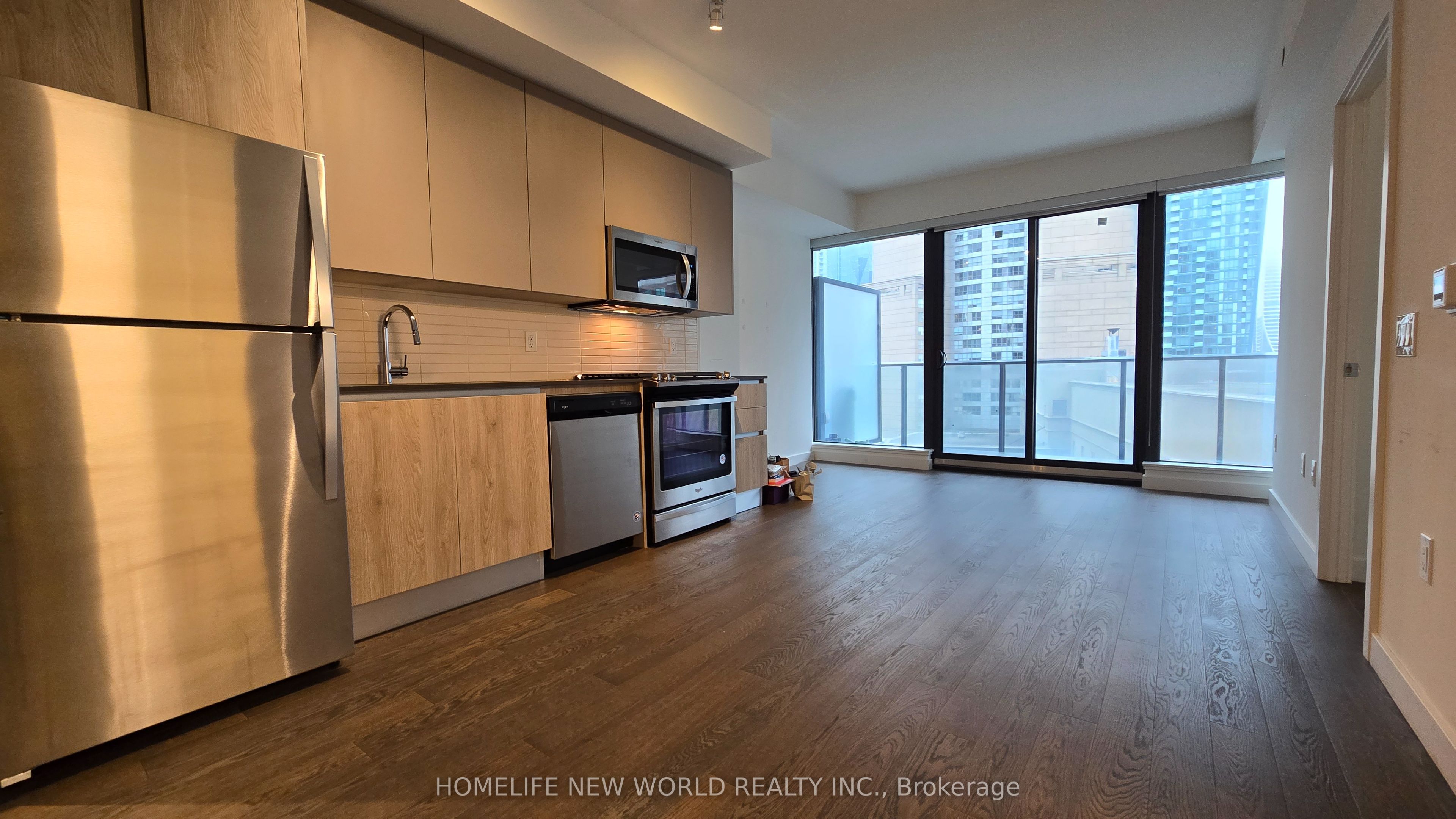 2A Church Street 1006, Toronto, ON M5E 0E1