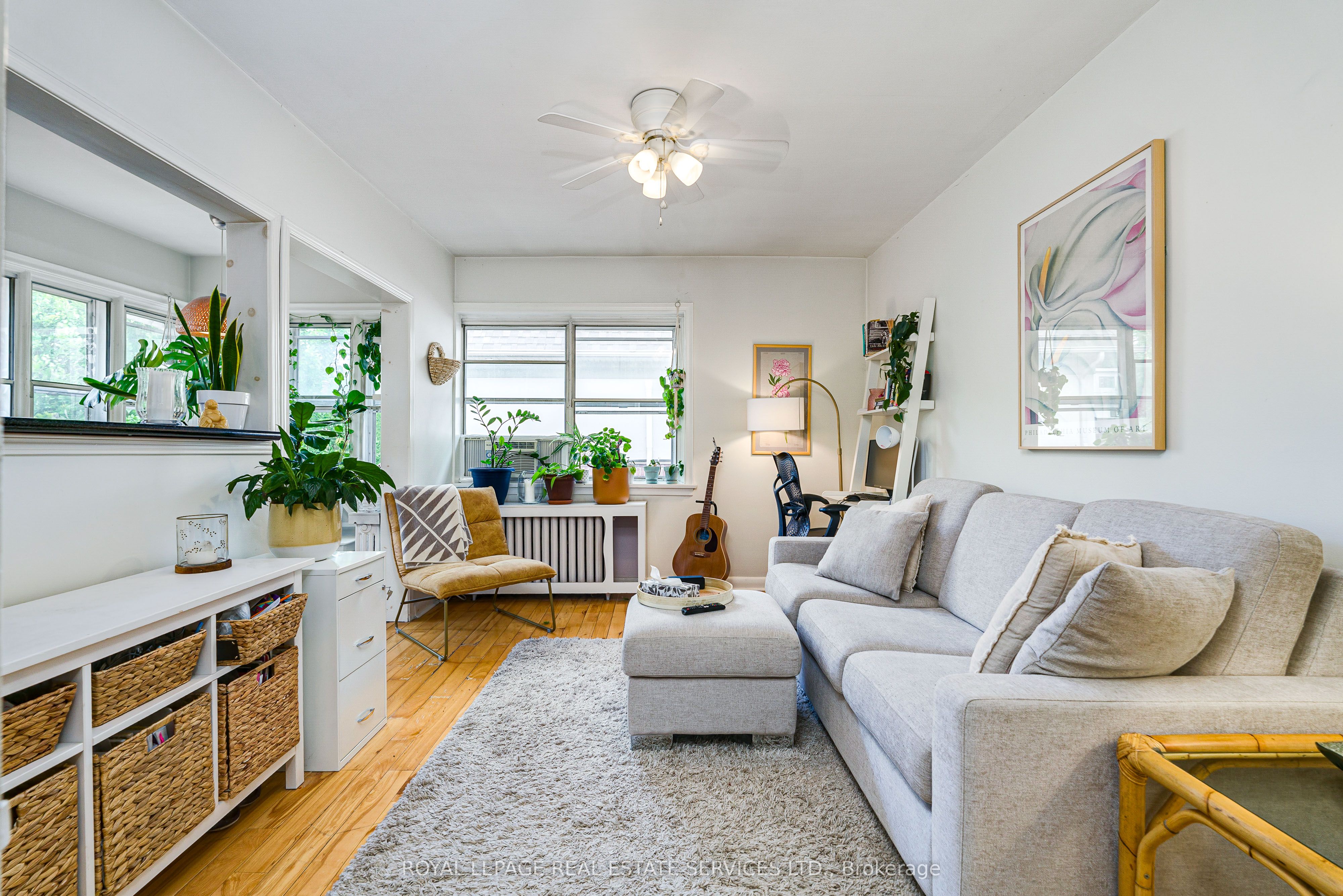 50 Glenrose Avenue 4, Toronto, ON M4T 1K4 photo 2