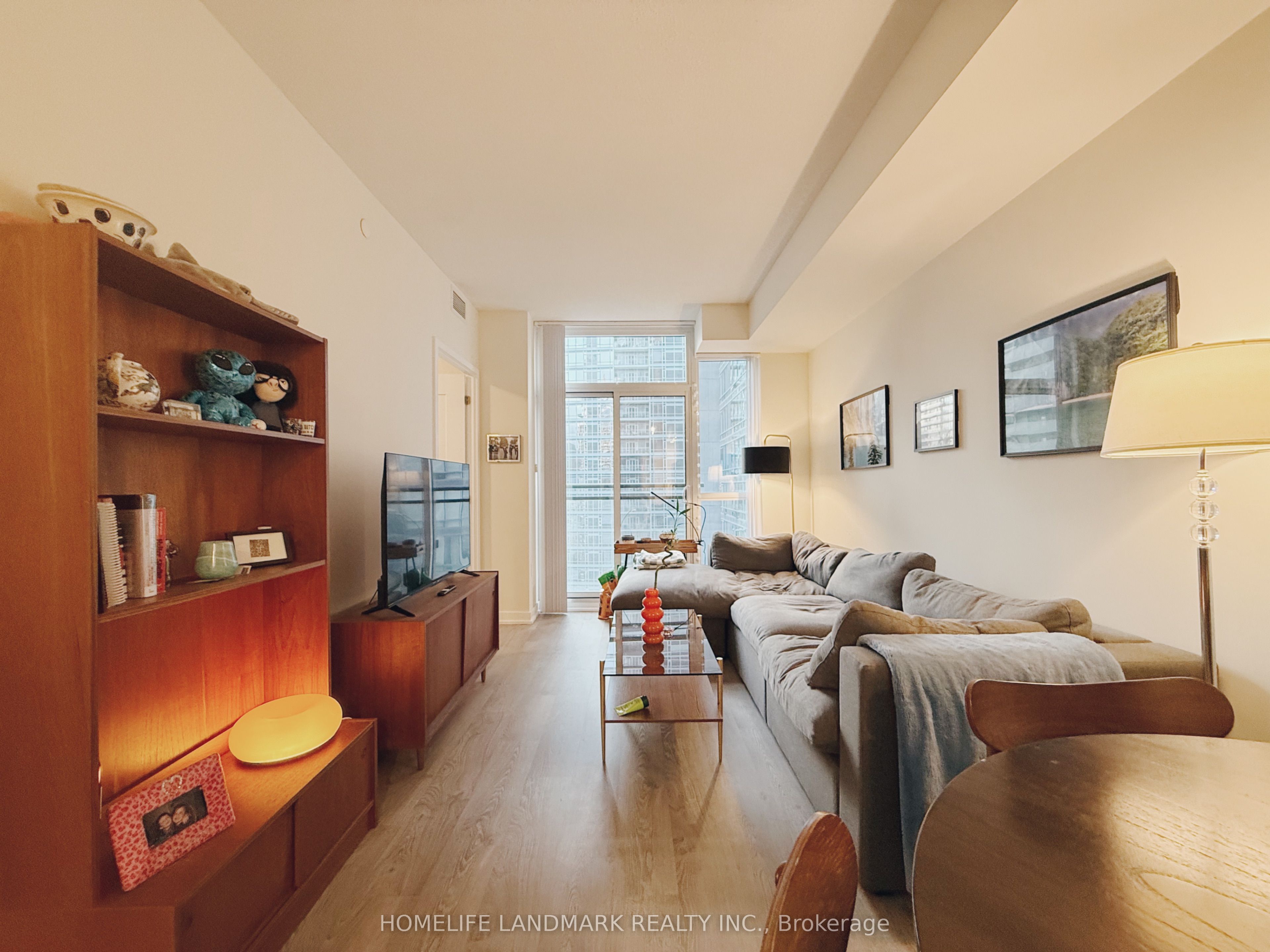 99 John Street 2605, Toronto, ON M5V 0S6