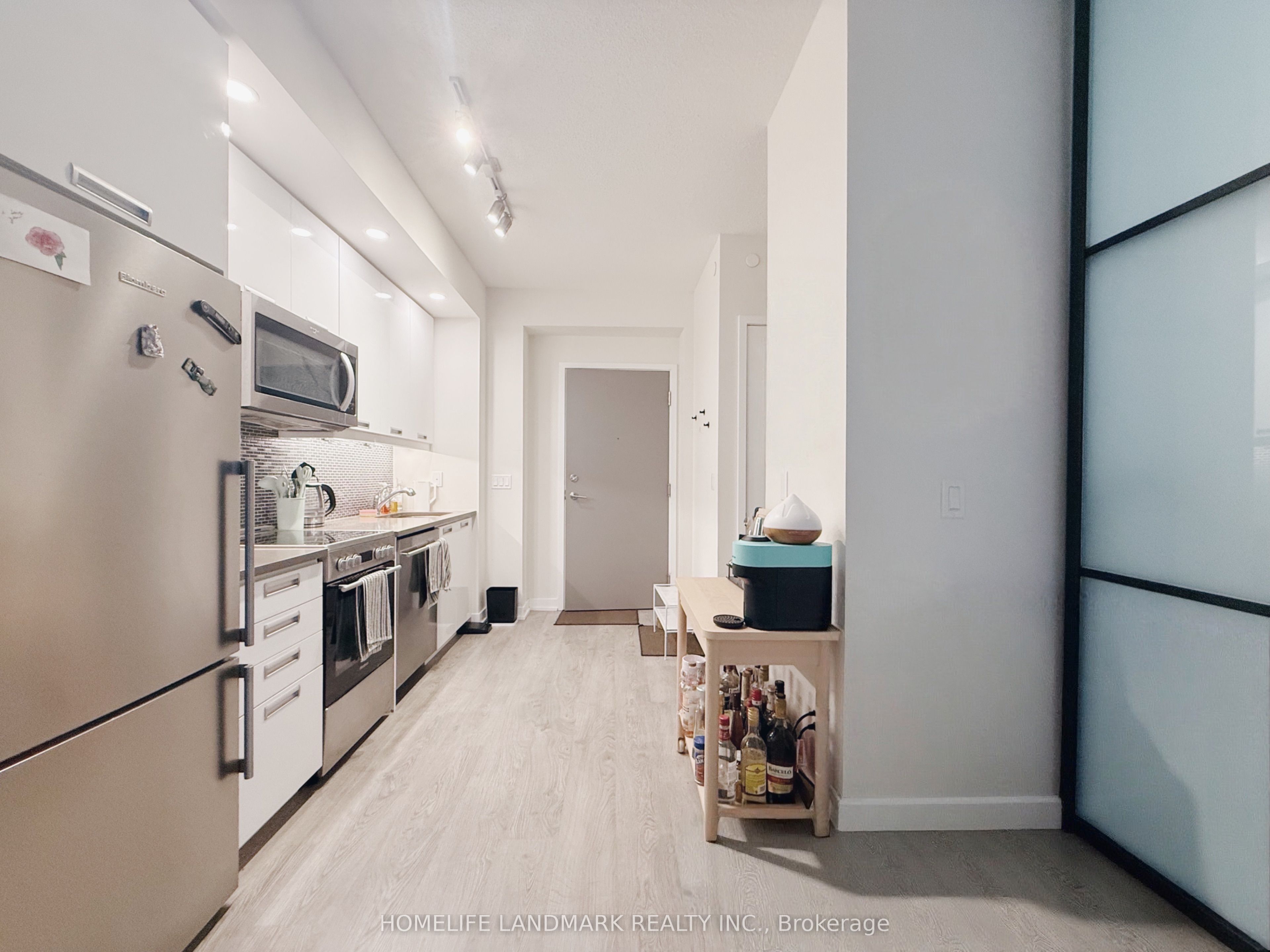 99 John Street 2605, Toronto, ON M5V 0S6 photo 4