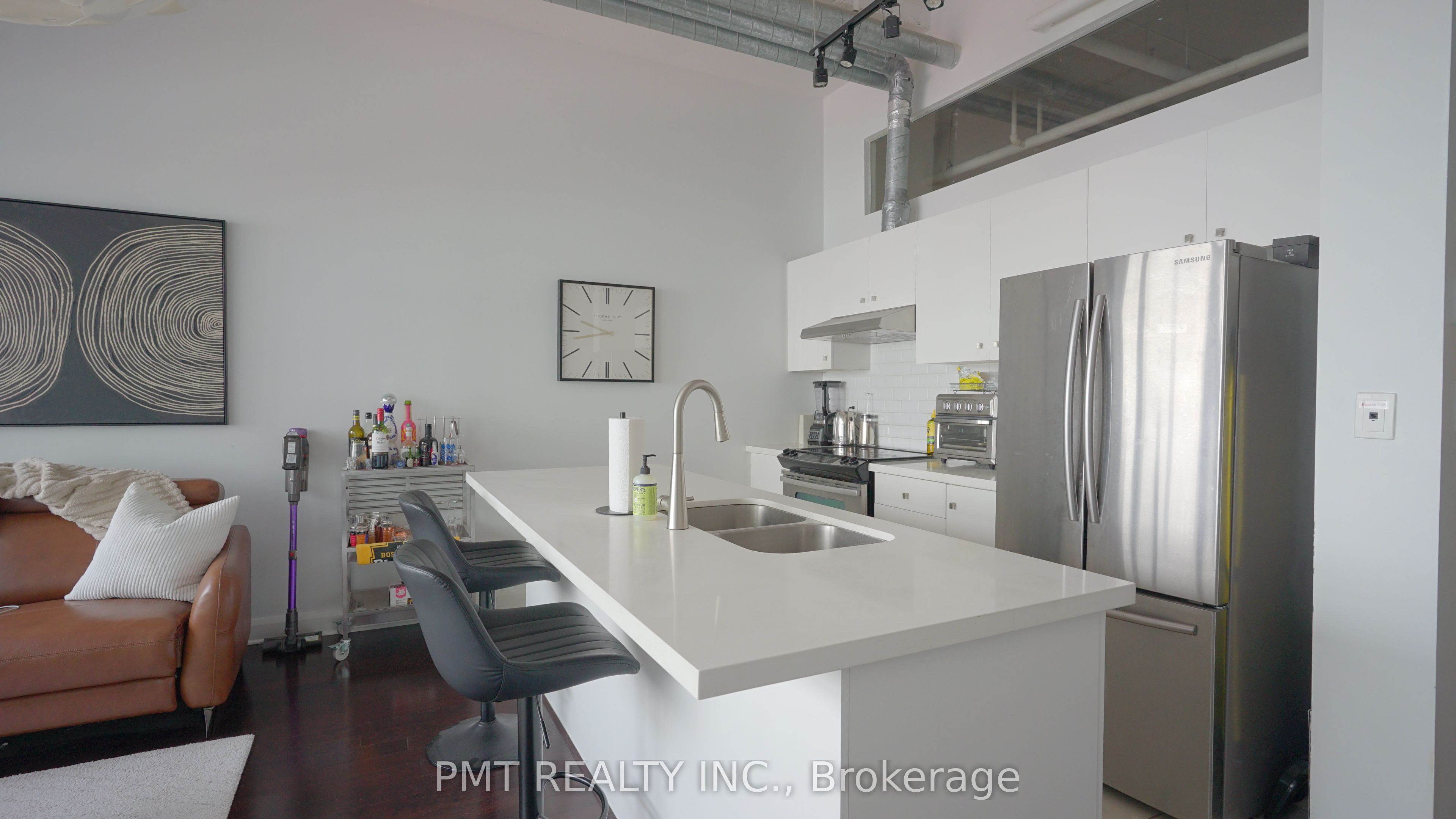 700 King Street W 208, Toronto, ON M5V 2Y6 photo 4