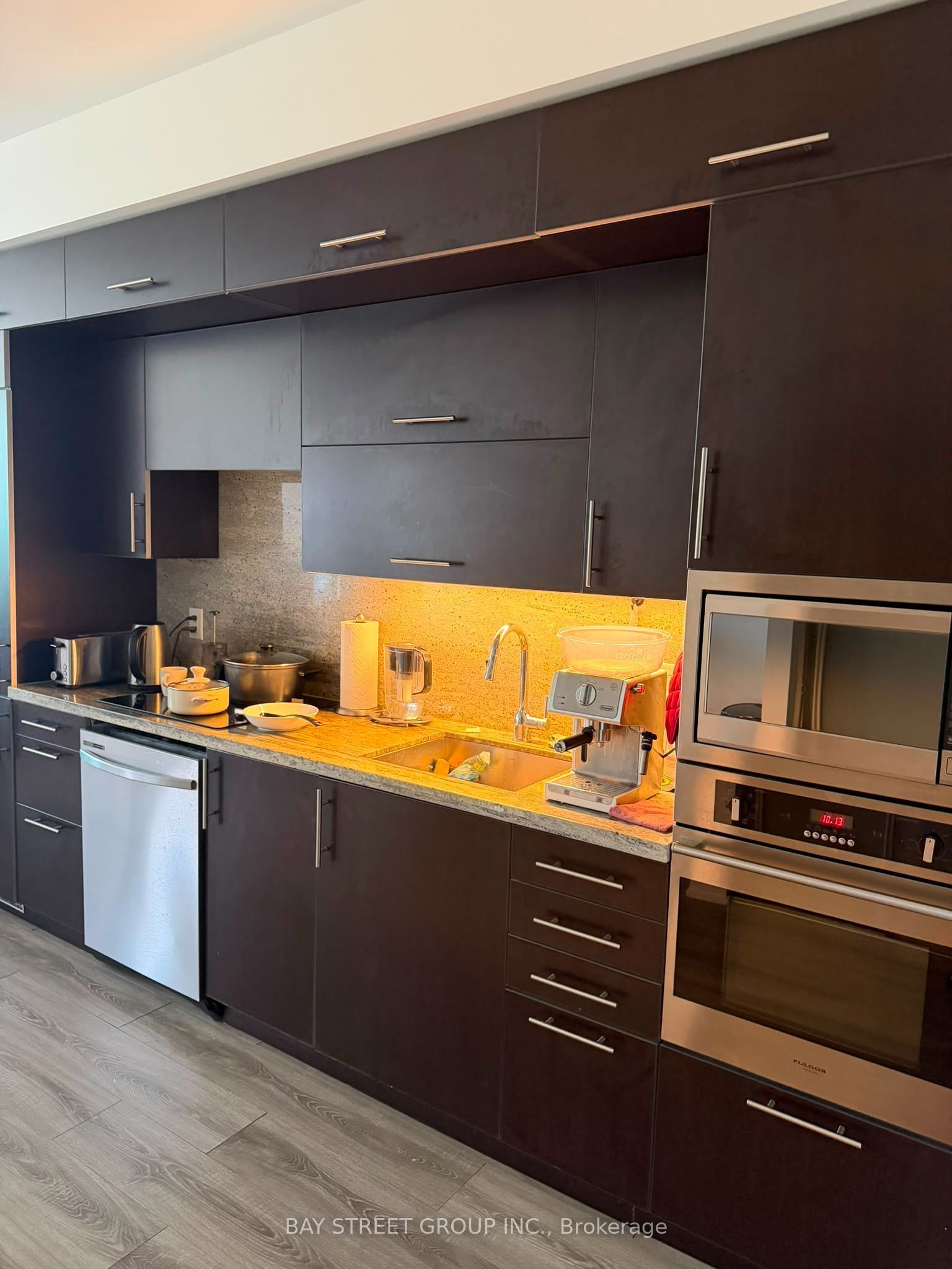 2 Anndale Drive 811, Toronto, ON M2N 0G5 photo 4