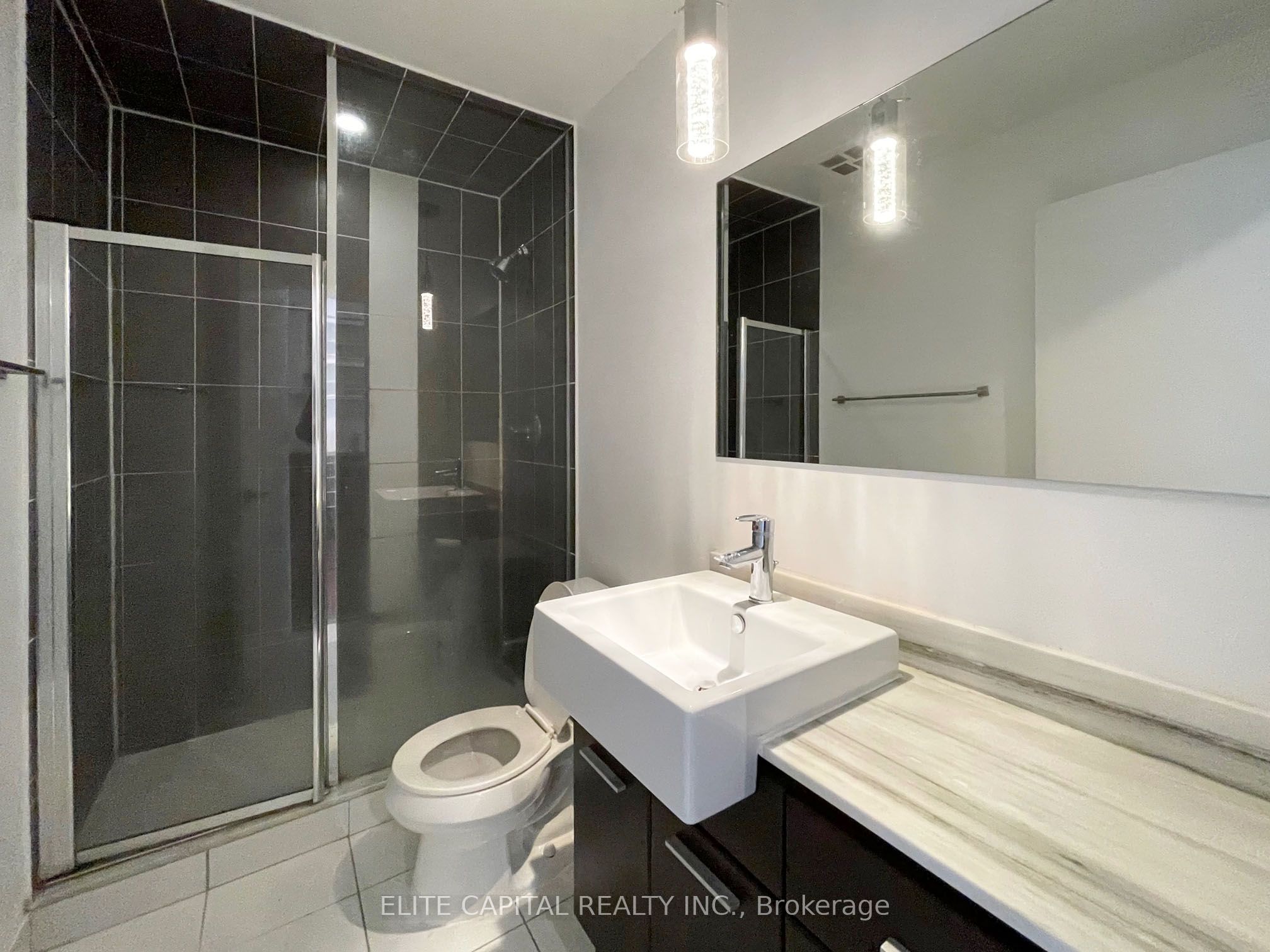 770 Bay Street 502, Toronto, ON M5G 0A6 photo 5