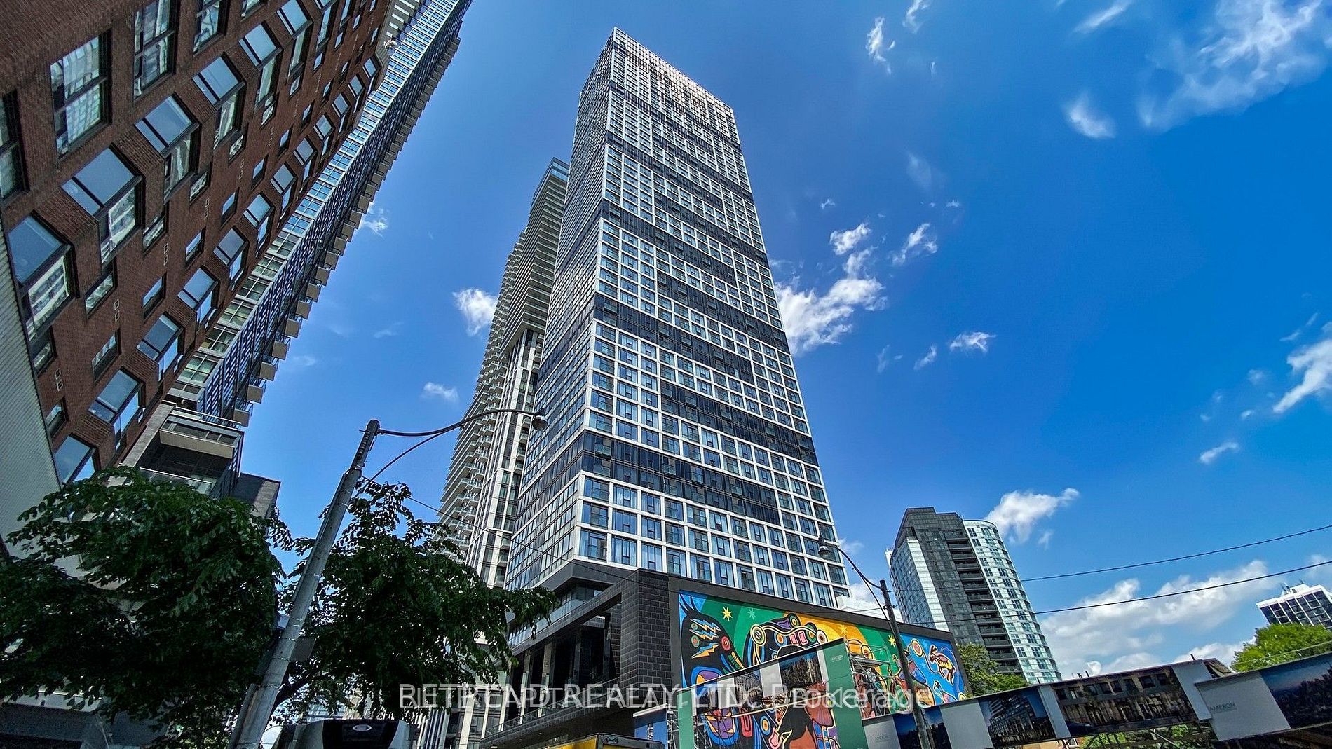 181 Dundas Street 1201, Toronto, ON M5A 0N5