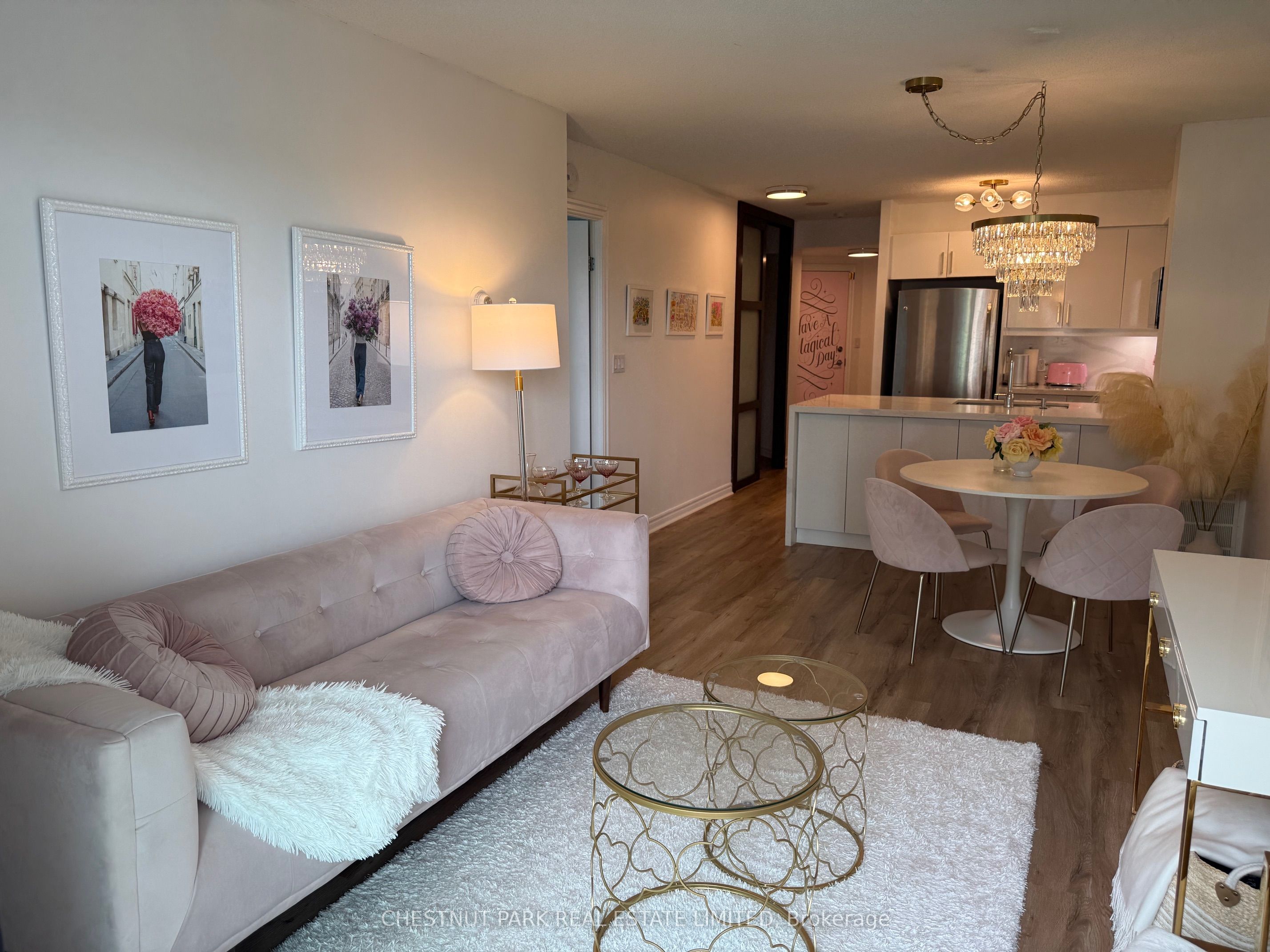 300 Bloor Street E 506, Toronto, ON M4W 3Y2 photo 5