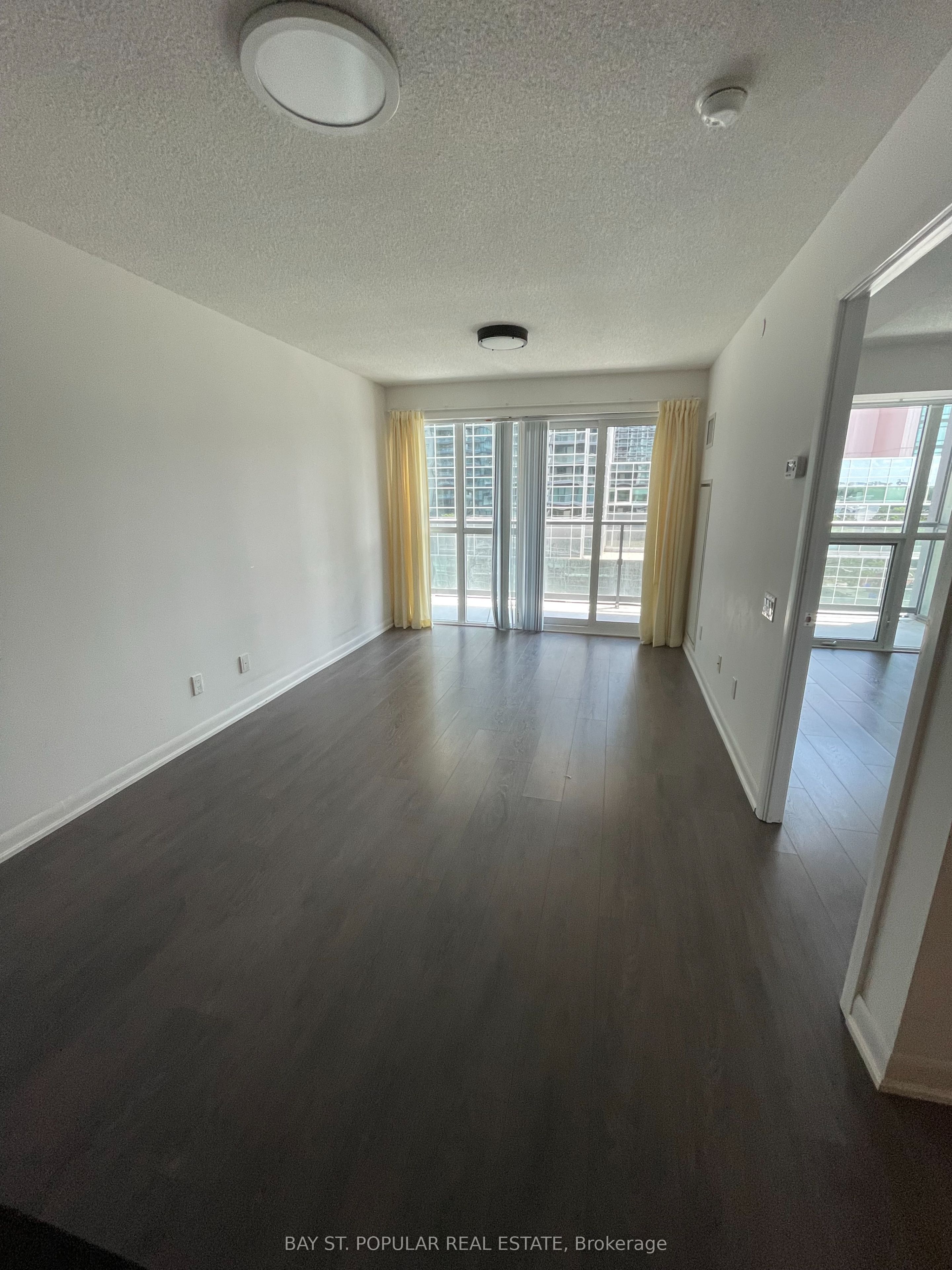 5162 Yonge Street 611, Toronto, ON M2N 5P6 photo 4