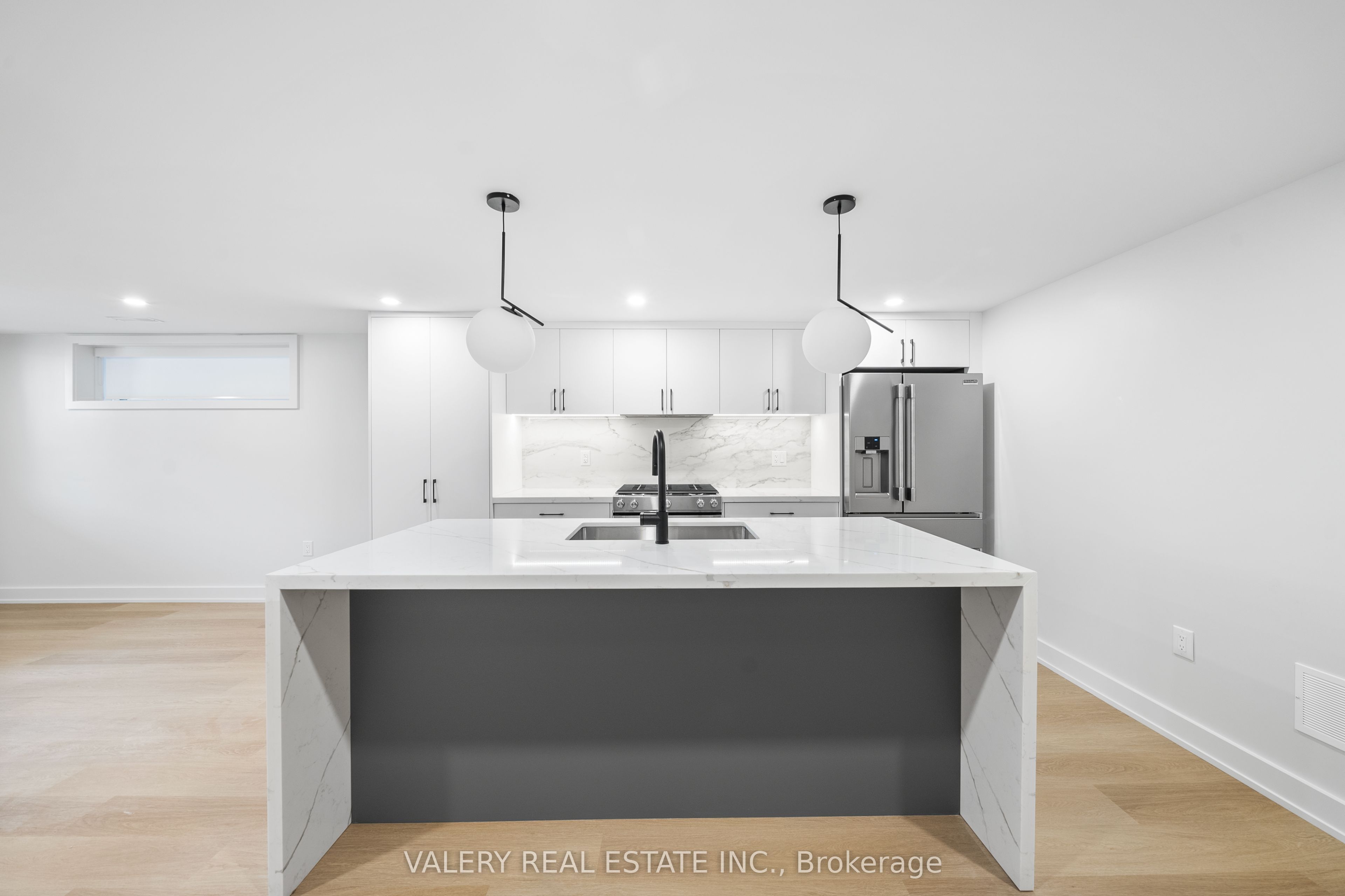 84 Argyle Street UNIT 1, Toronto, ON M6J 1N9 photo 4