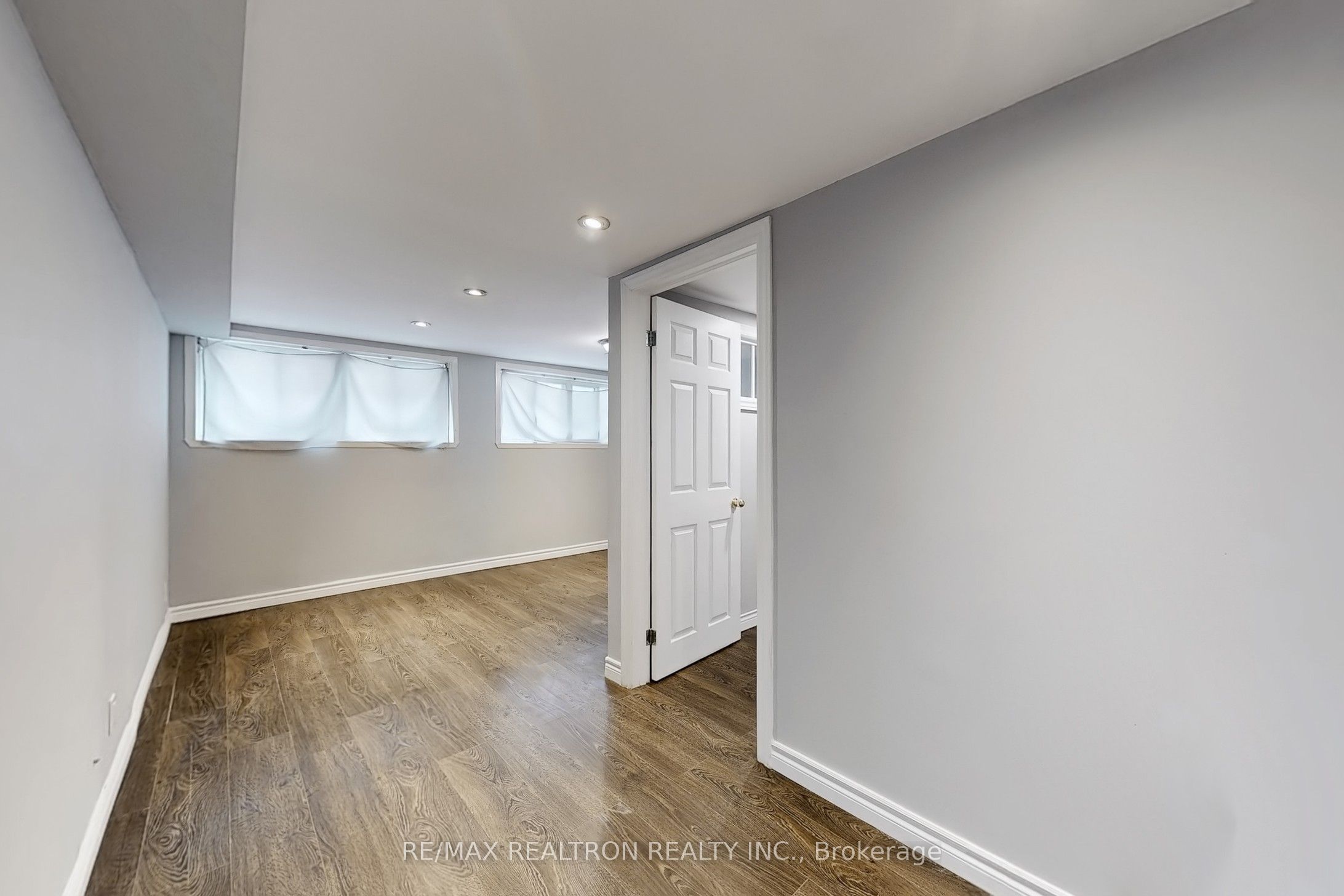 55 Danby Avenue Basement, Toronto, ON M3H 2J4 photo 5