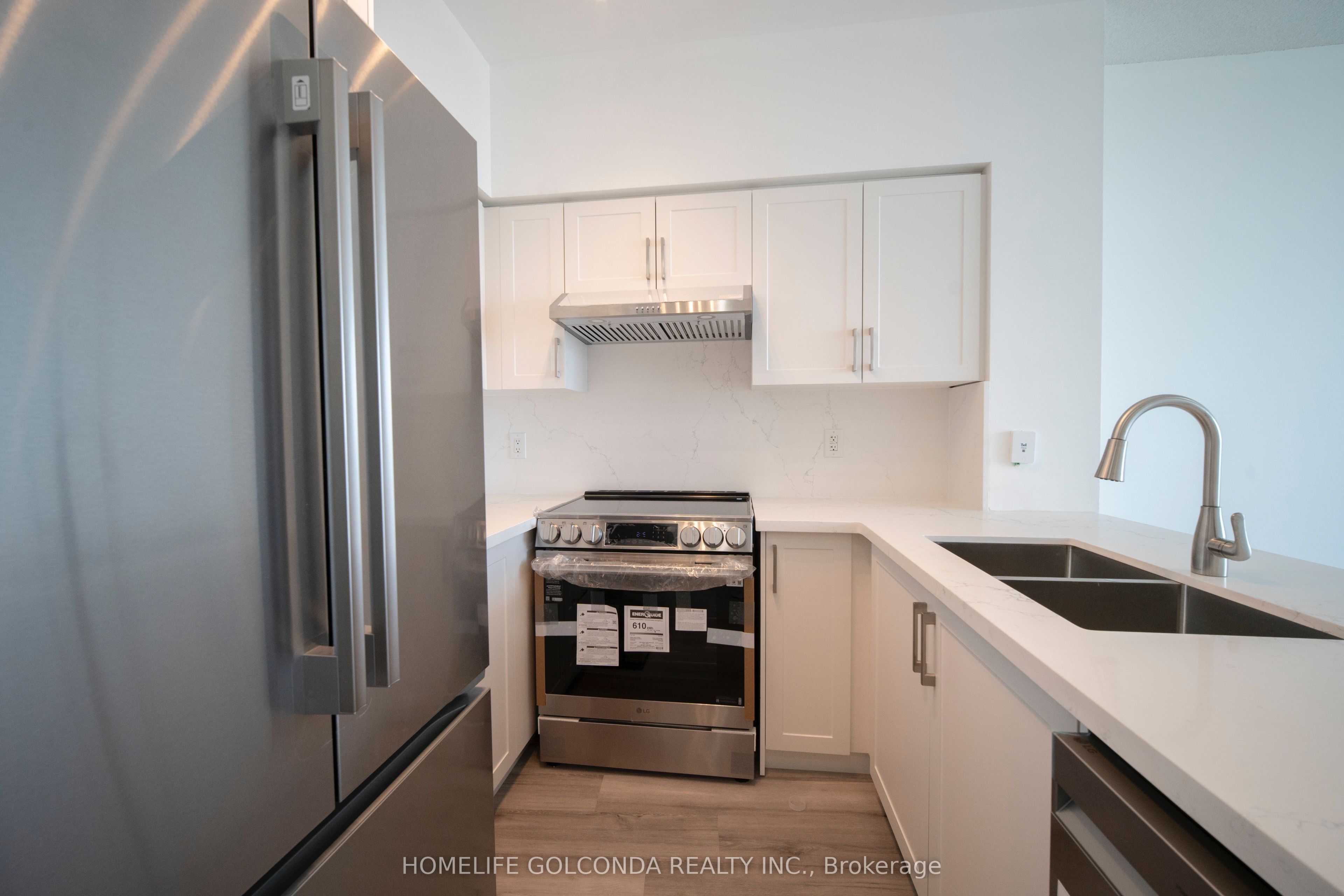 509 Beecroft Road 1106, Toronto, ON M2N 0A3 photo 5