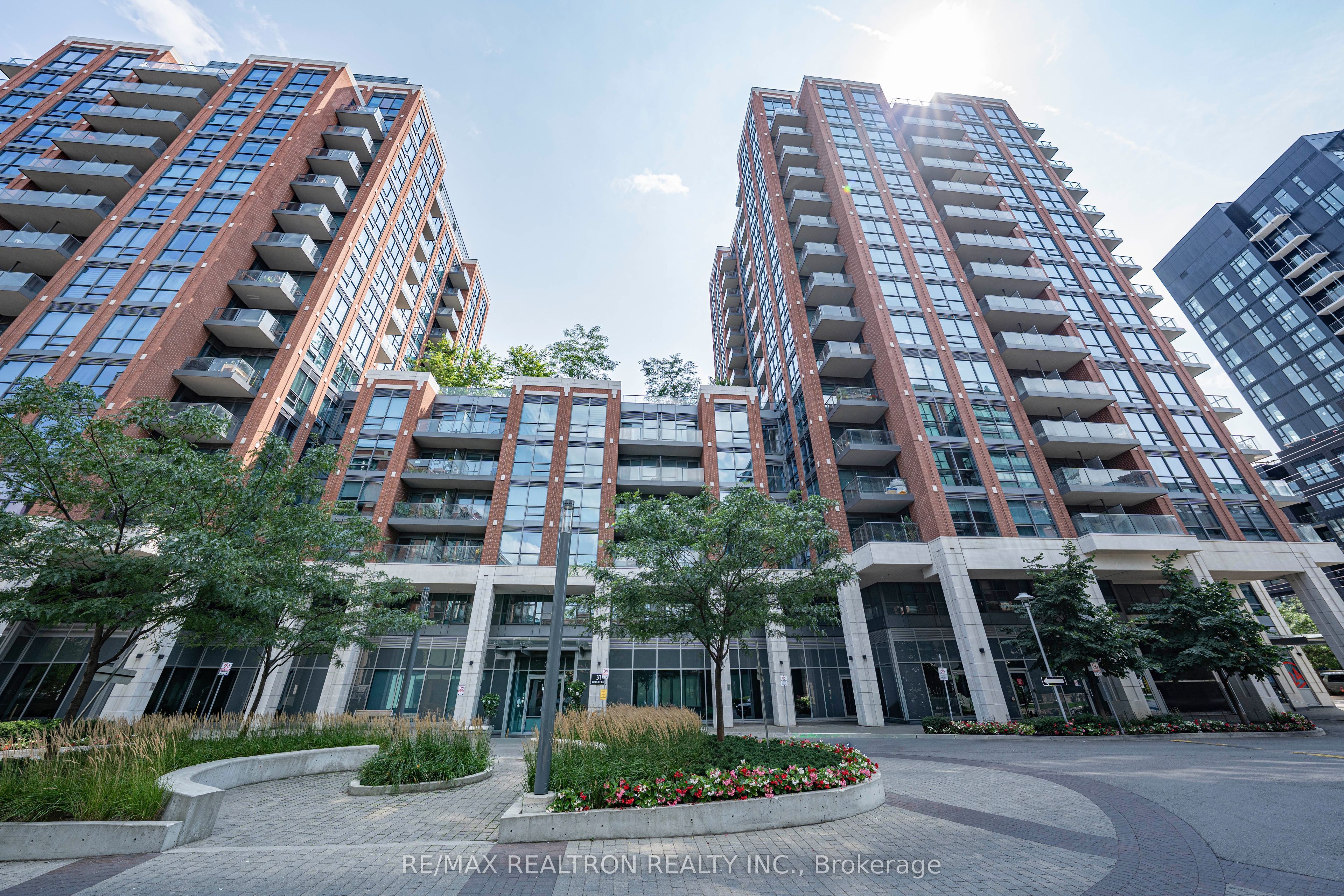 31 Tippett Road 230, Toronto, ON M3H 0C8 photo 4