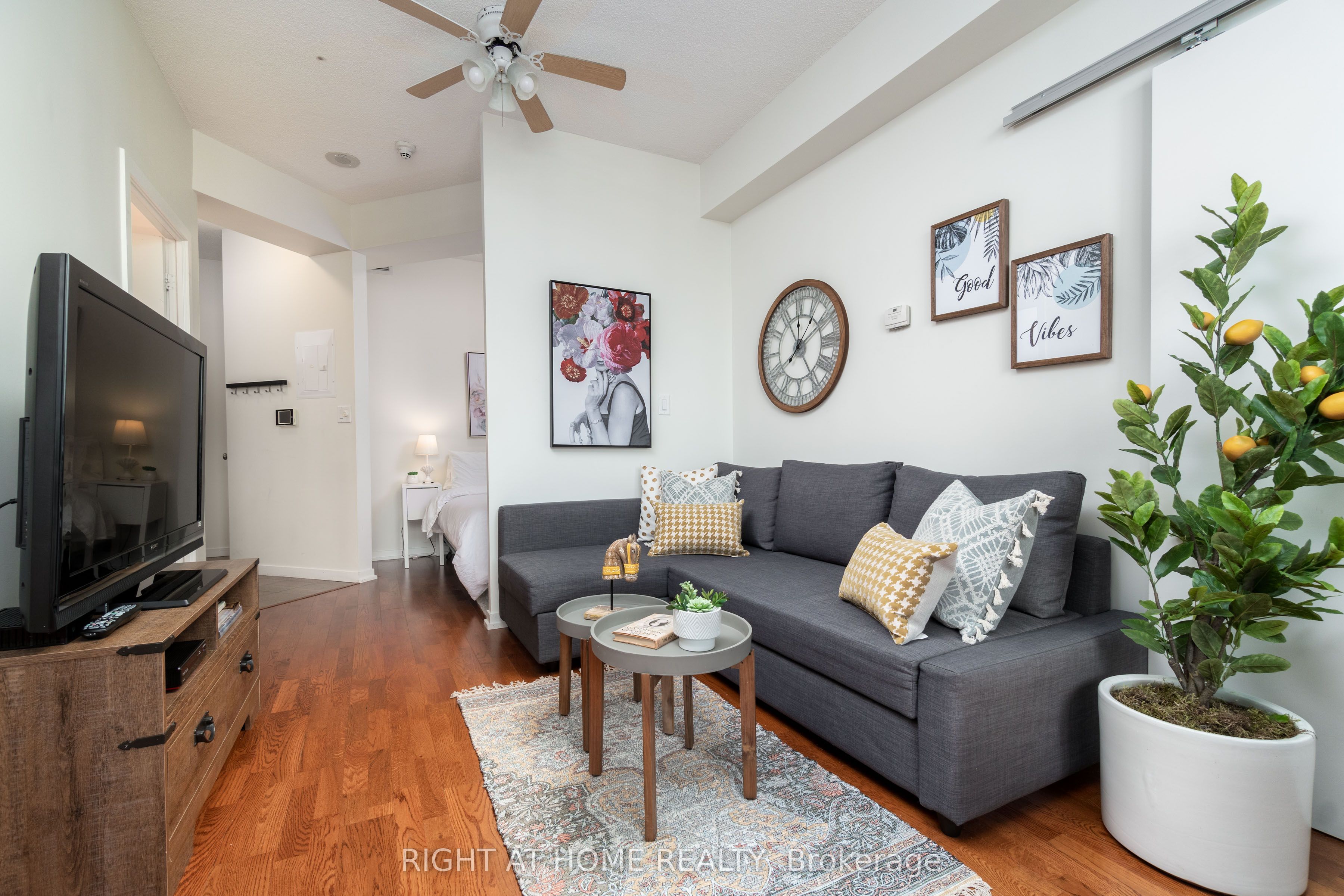 55 Bremner Boulevard 3404, Toronto, ON M5J 0A6 photo 3