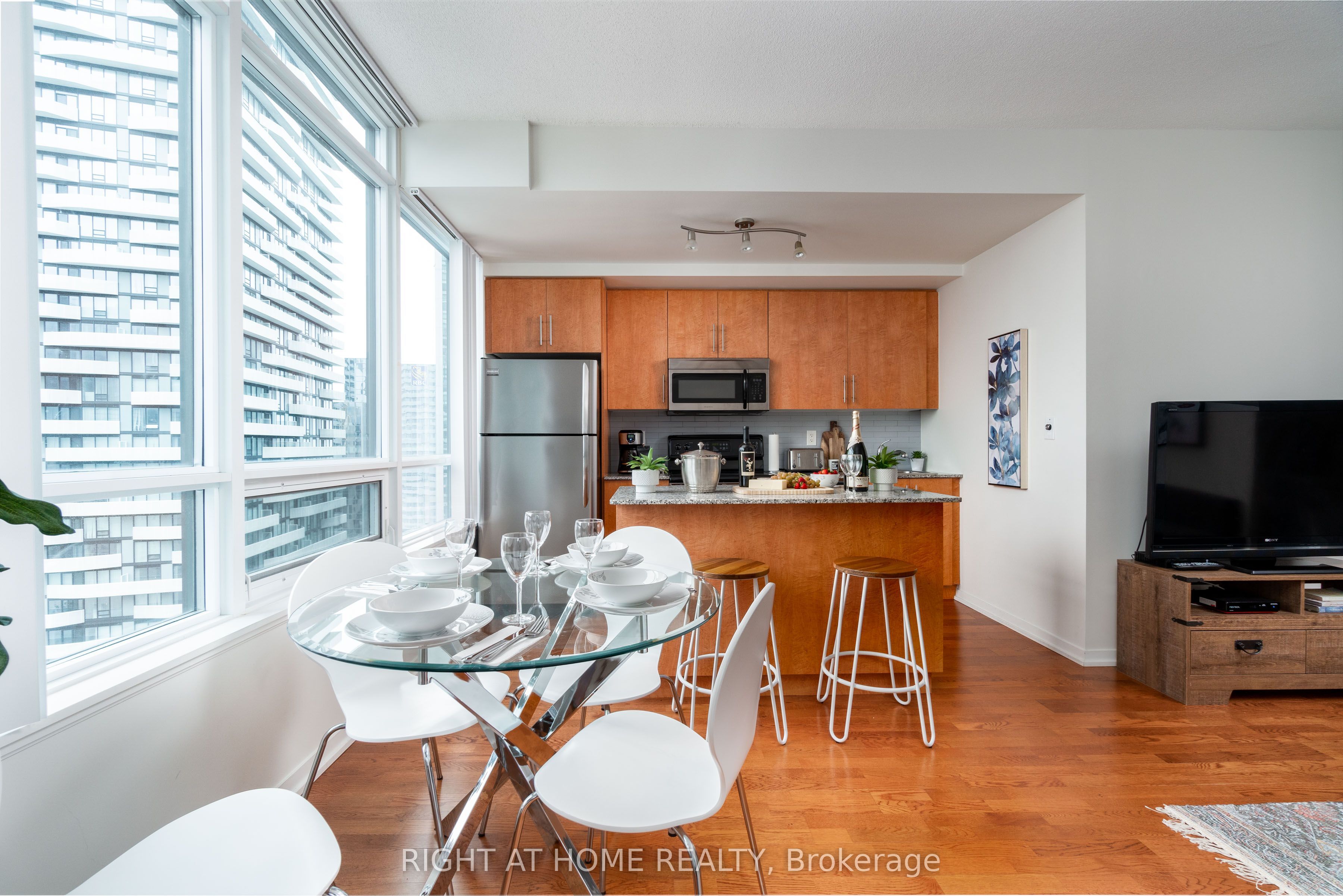 55 Bremner Boulevard 3404, Toronto, ON M5J 0A6 photo 5