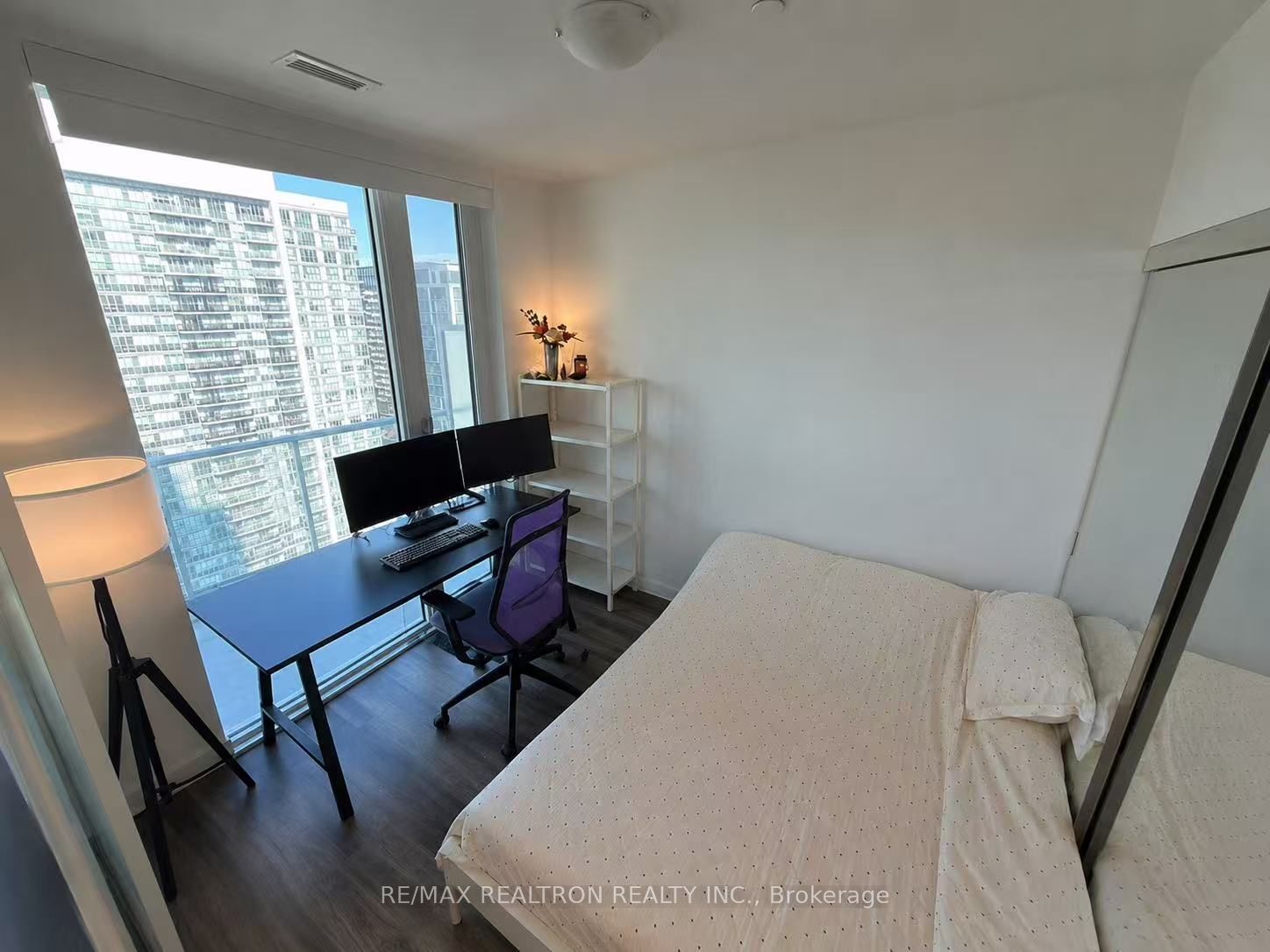 100 Dalhousie Street 3005, Toronto, ON M5B 0C7 photo 5