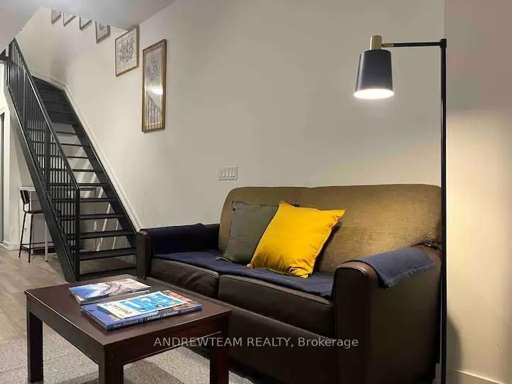 77 Shuter Street 216, Toronto, ON M5B 0B8 photo 5