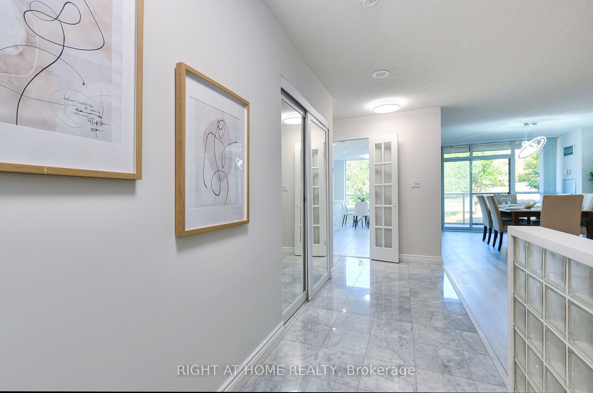 3181 Bayview Avenue 215, Toronto, ON M2K 2Y2 photo 3