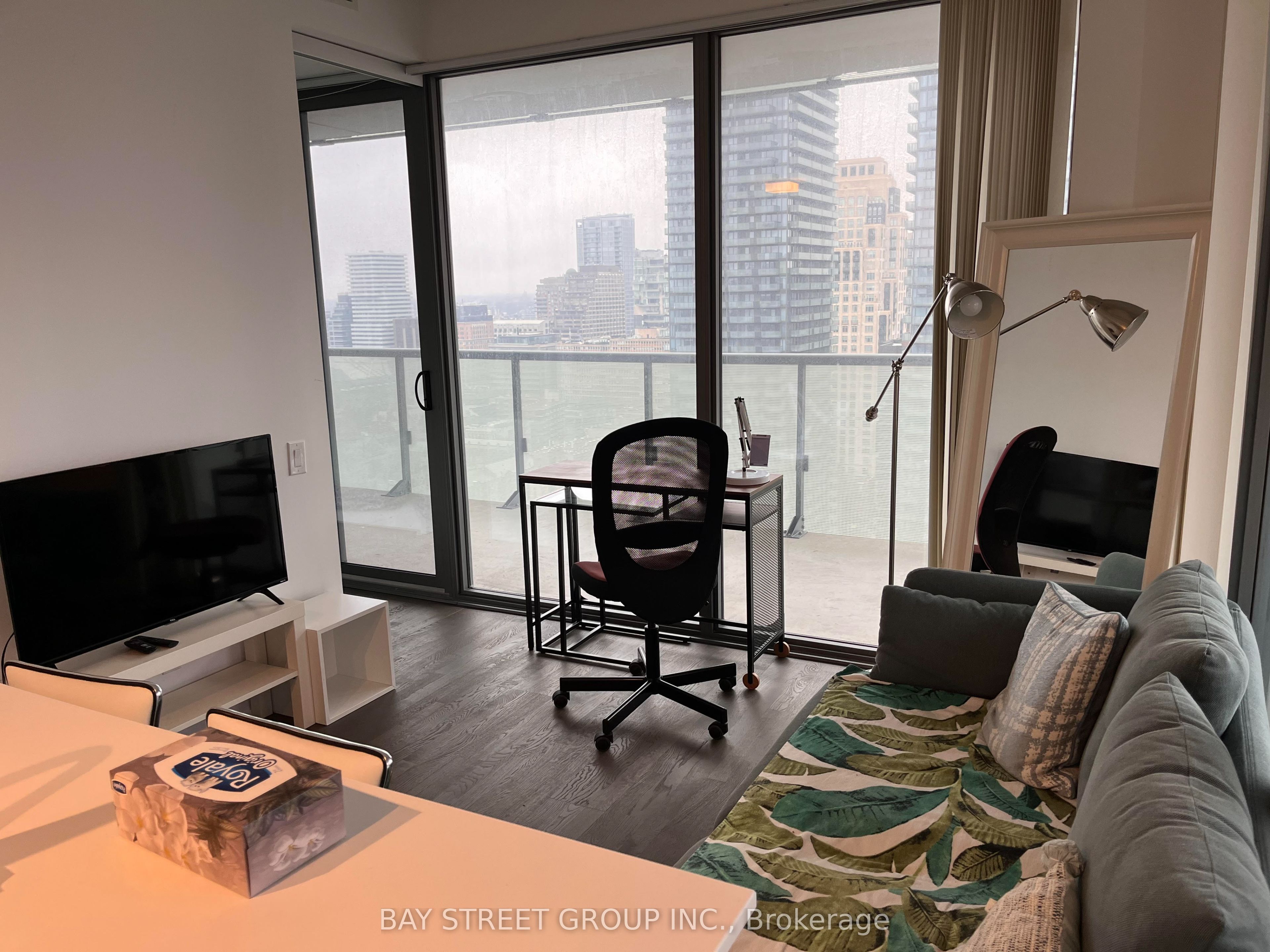 57 St. Joseph Street 2510, Toronto, ON M5S 0C5 photo 3