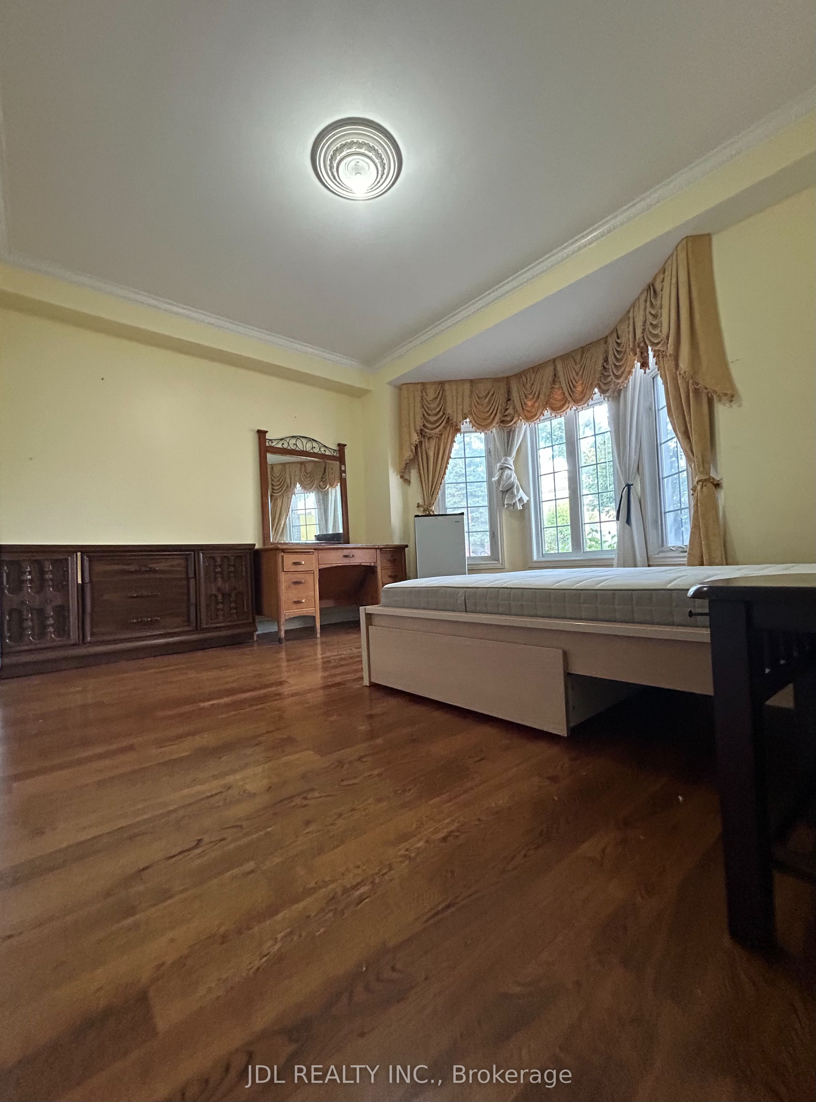 128 Denison Ave Avenue Master Bedroom Main Floor, Toronto, ON M5T 2N3 photo 5